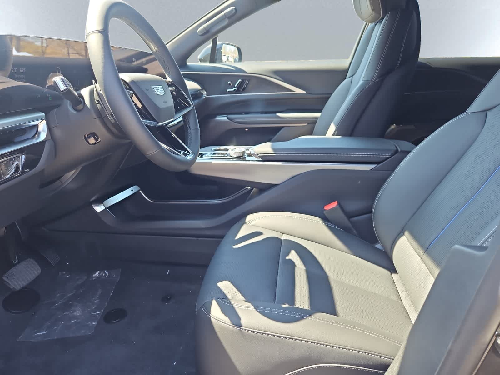 new 2025 Cadillac LYRIQ car, priced at $64,615