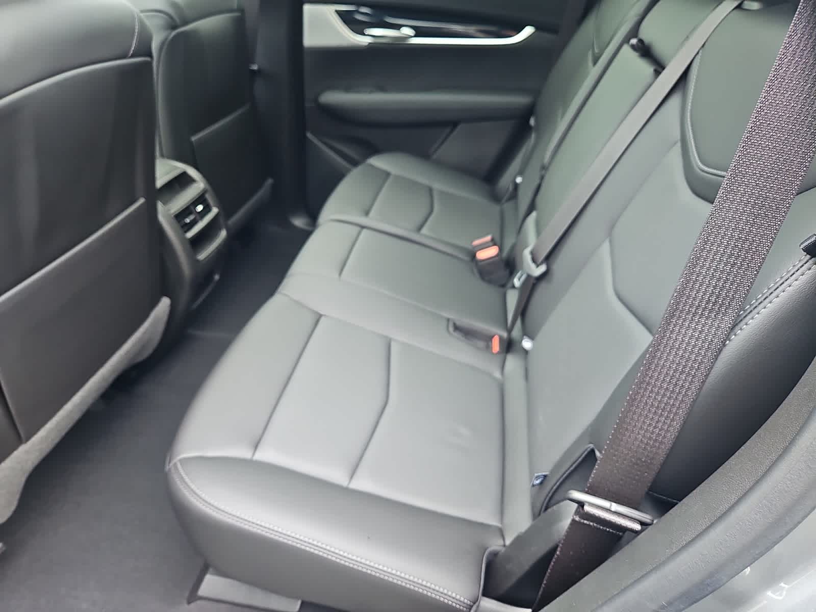 used 2024 Cadillac XT5 car, priced at $46,998