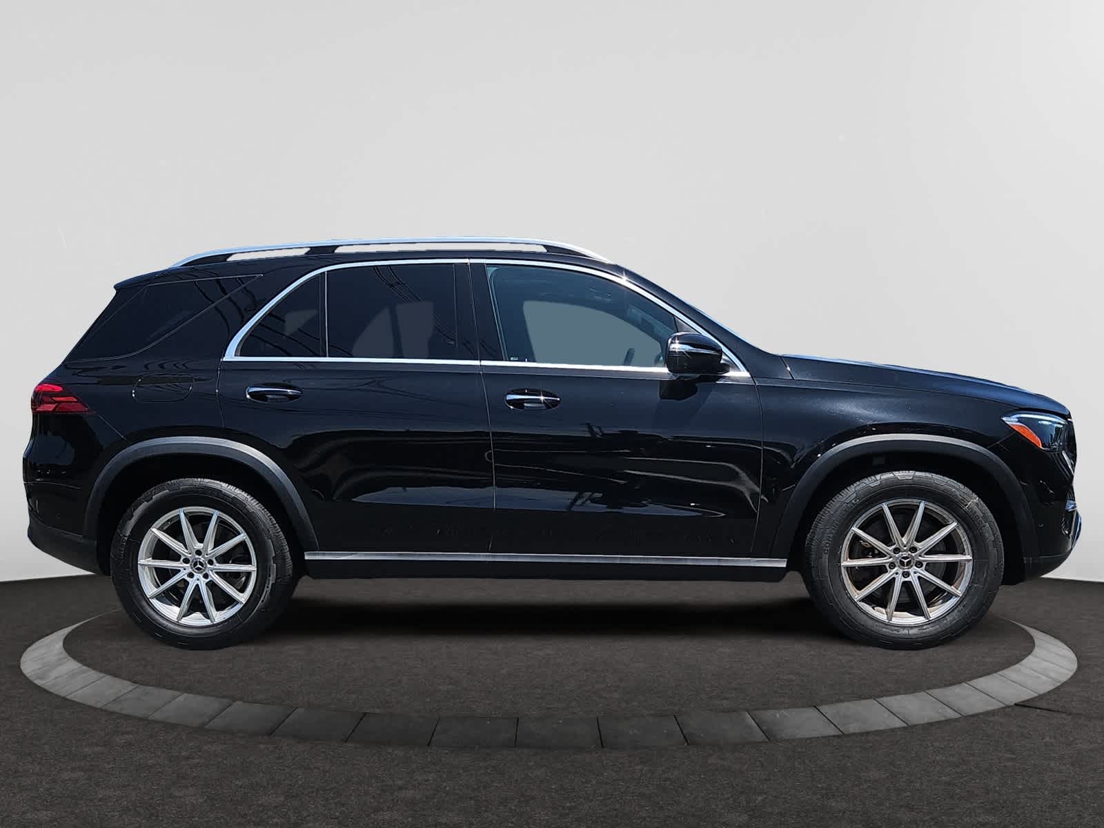 used 2024 Mercedes-Benz GLE car, priced at $52,888