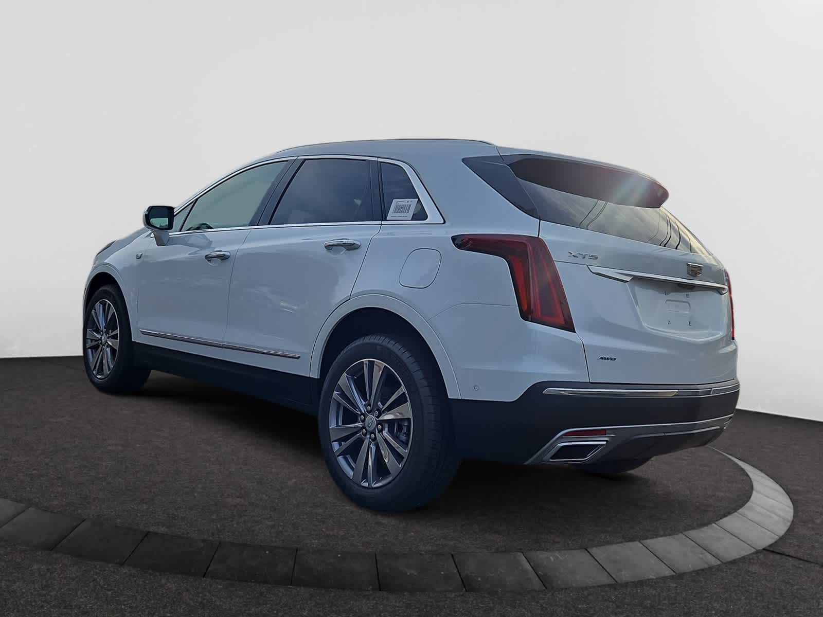 new 2024 Cadillac XT5 car, priced at $58,290