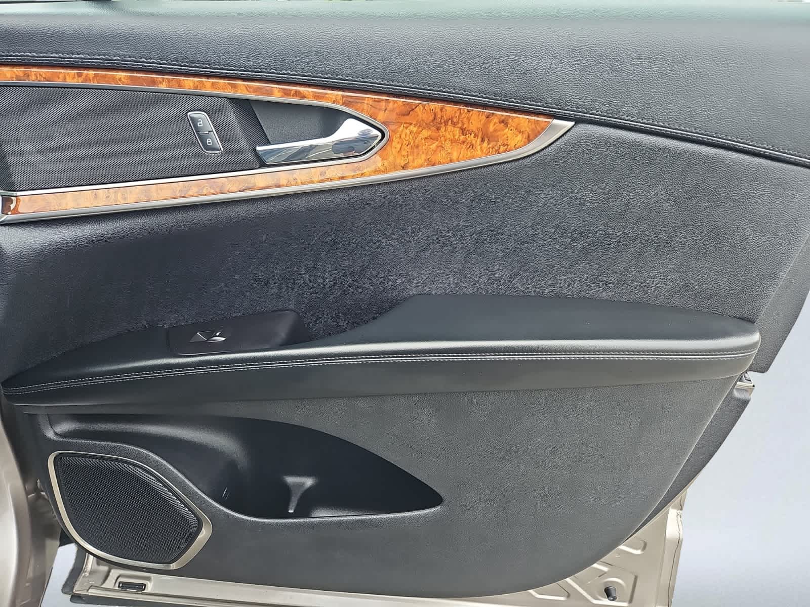 used 2018 Lincoln MKX car, priced at $22,488