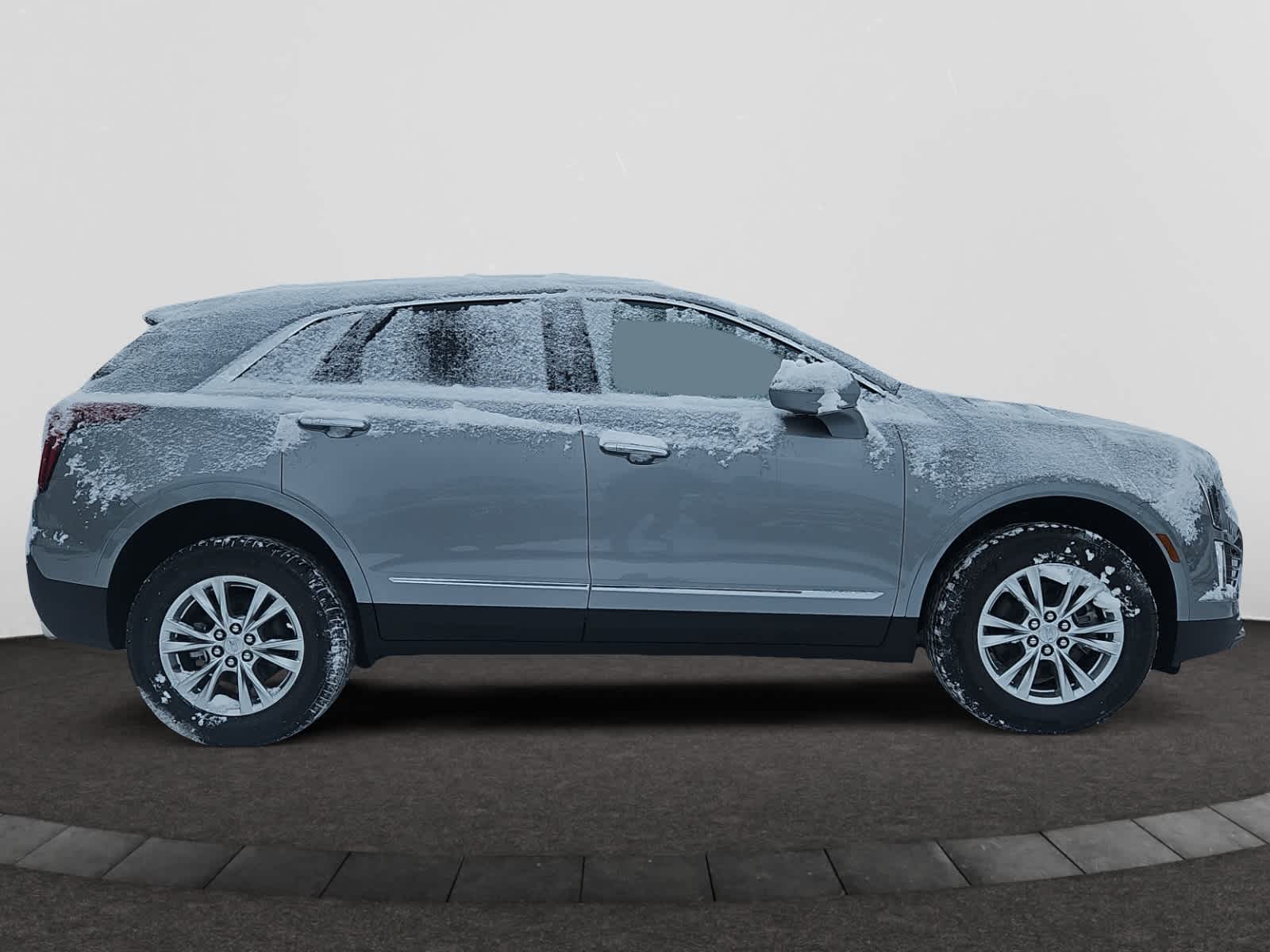 new 2025 Cadillac XT5 car, priced at $47,690