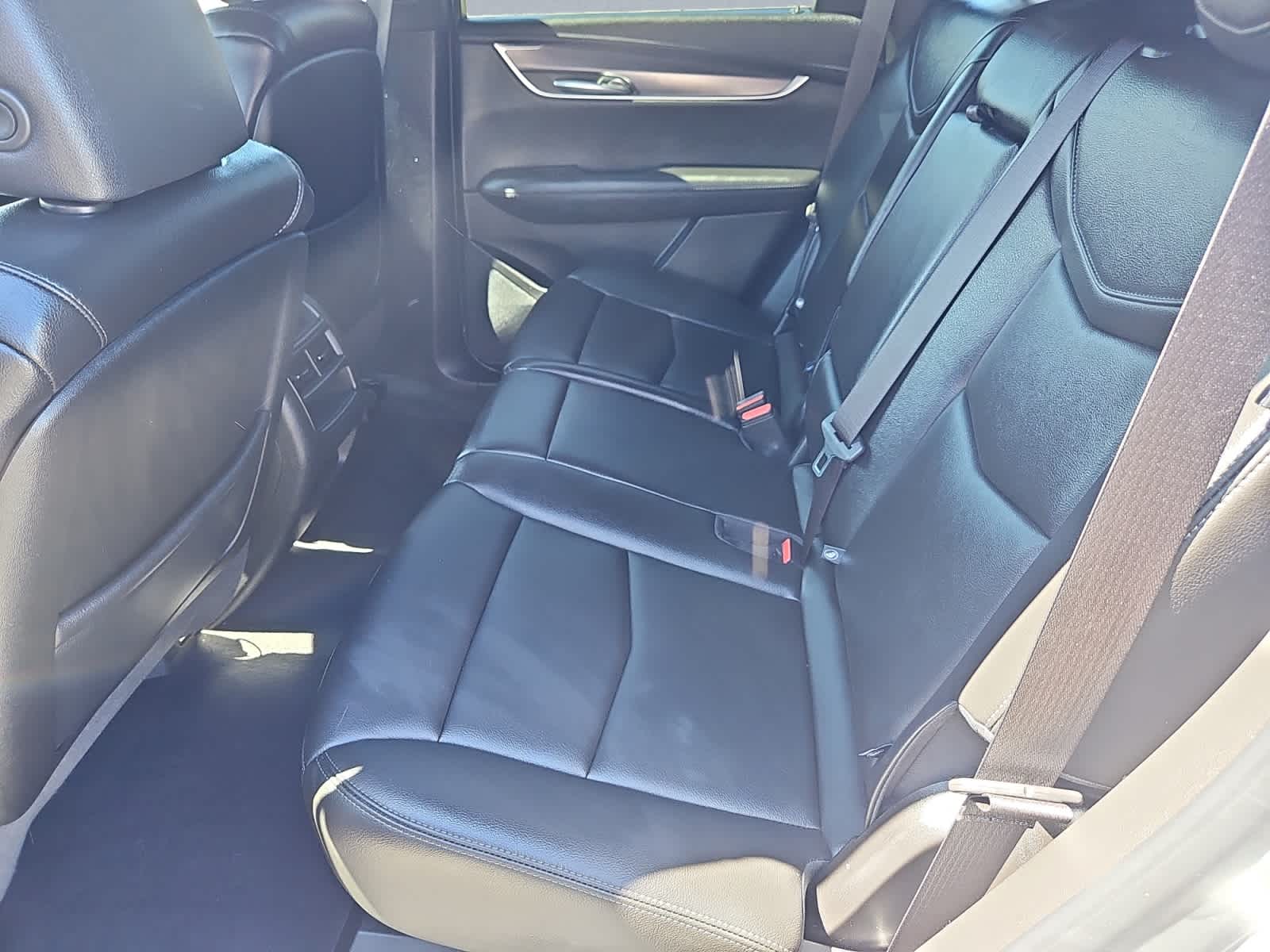 used 2024 Cadillac XT5 car, priced at $38,998