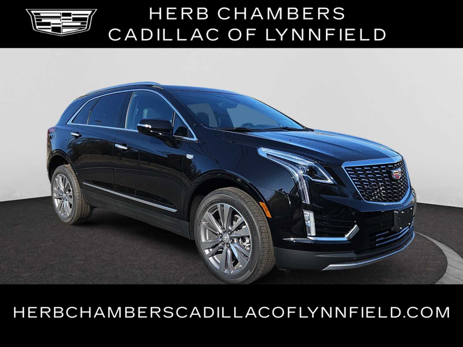 new 2025 Cadillac XT5 car, priced at $55,615