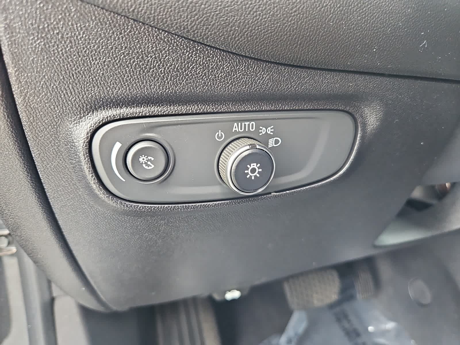 used 2018 Chevrolet Equinox car, priced at $13,888