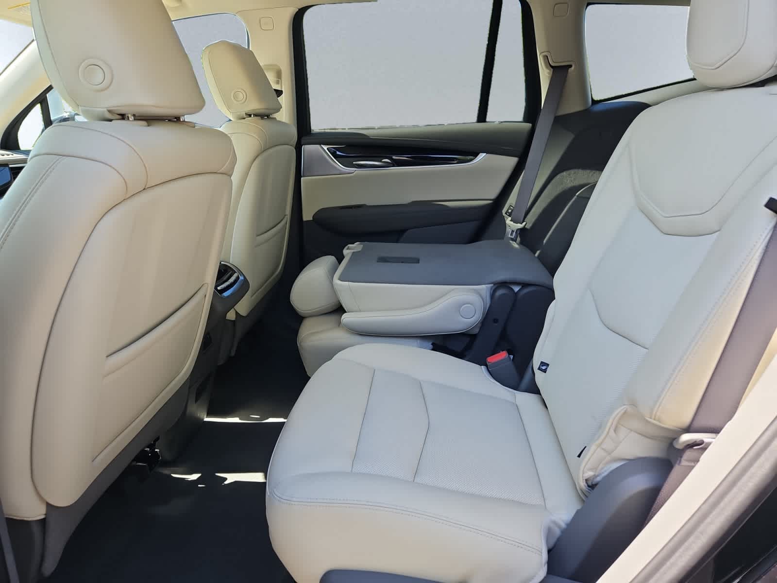 new 2025 Cadillac XT6 car, priced at $62,565