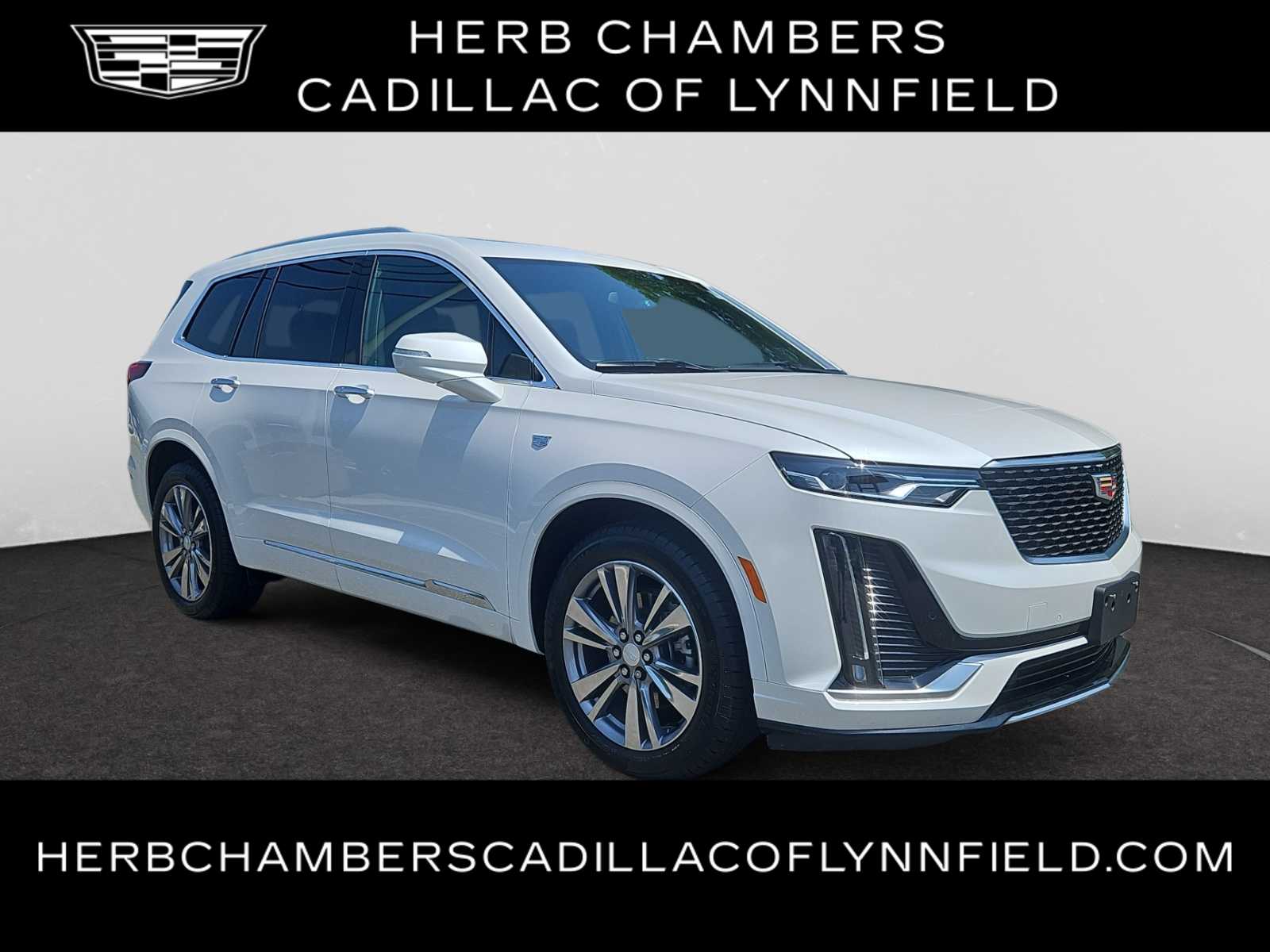 used 2025 Cadillac XT6 car, priced at $50,998