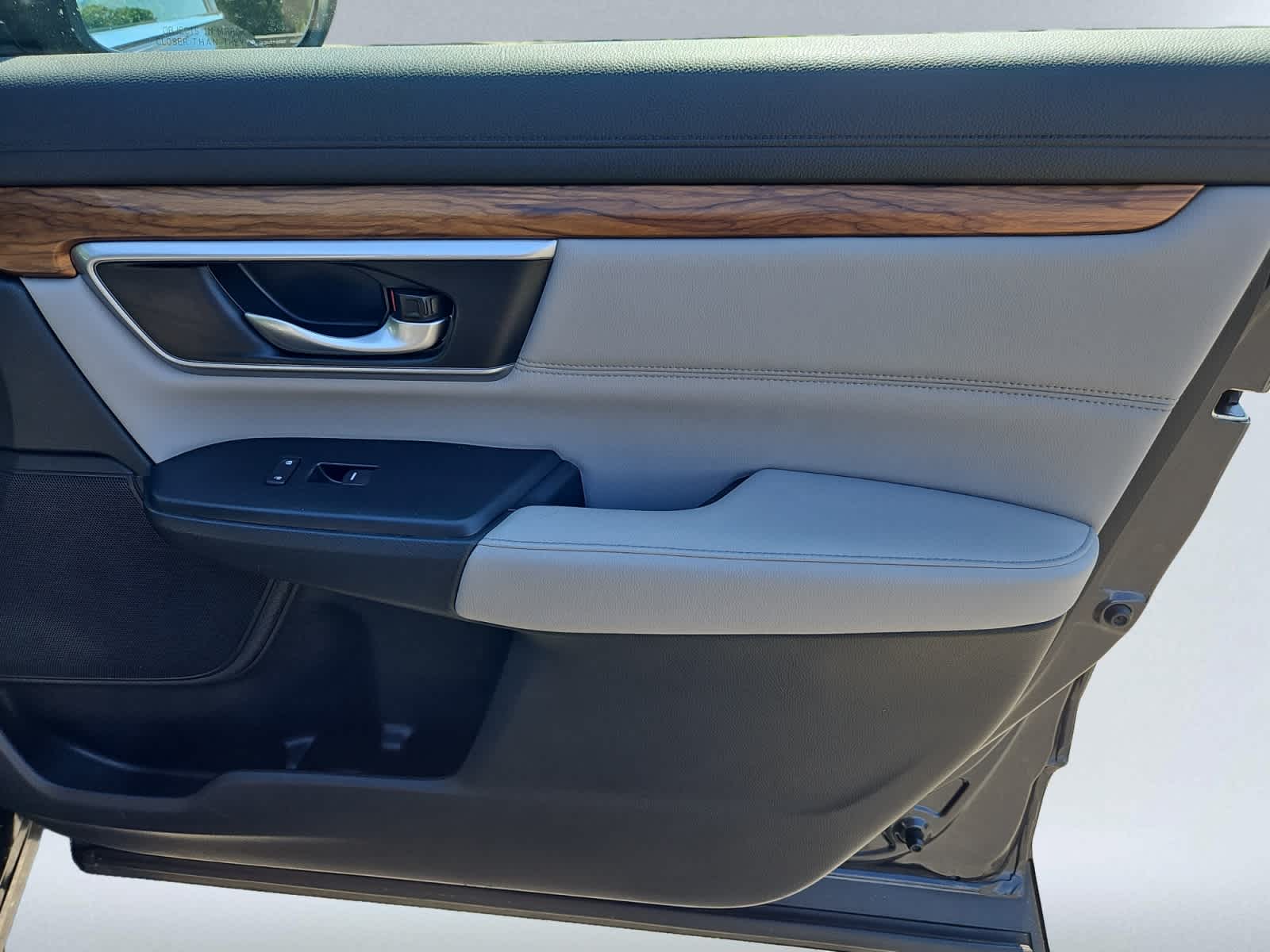 used 2018 Honda CR-V car, priced at $22,998