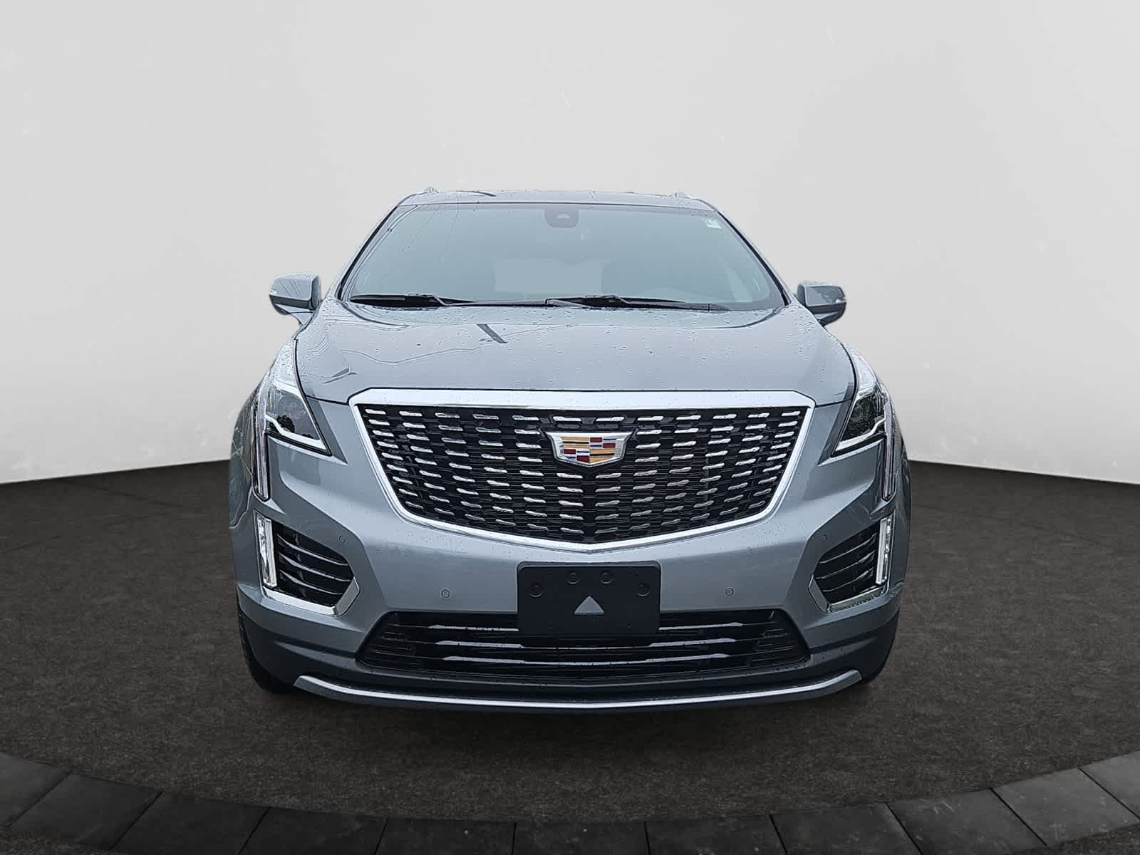 used 2024 Cadillac XT5 car, priced at $46,998