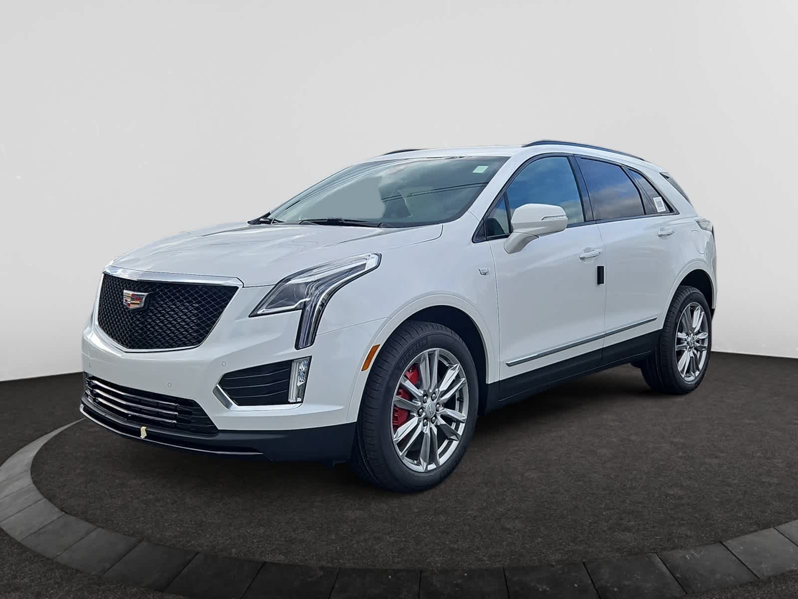 new 2025 Cadillac XT5 car, priced at $59,815