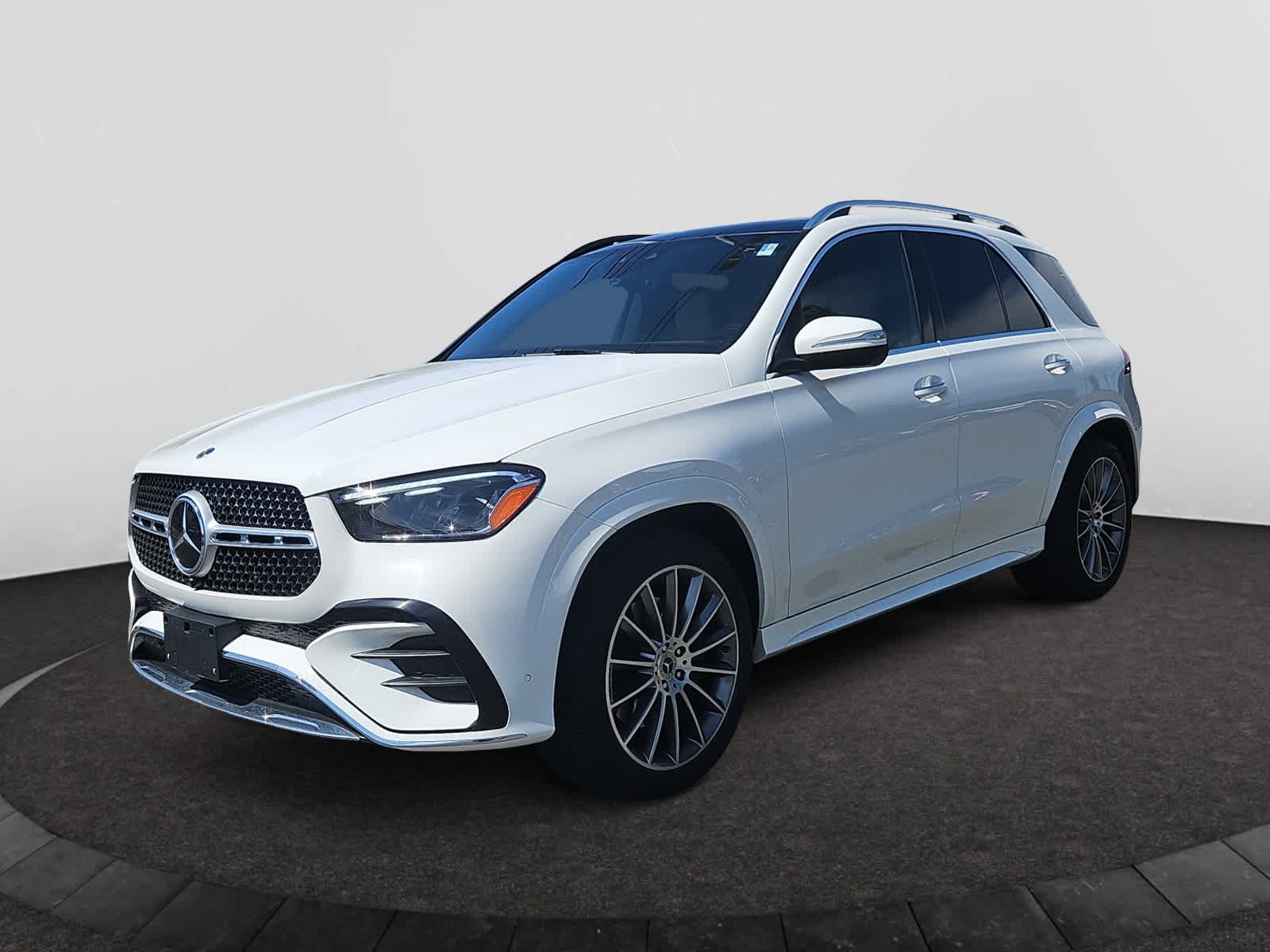 used 2024 Mercedes-Benz GLE car, priced at $59,888