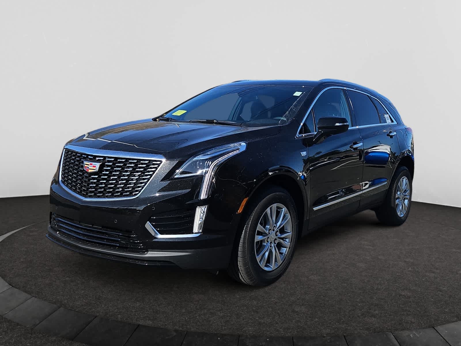 new 2025 Cadillac XT5 car, priced at $48,315