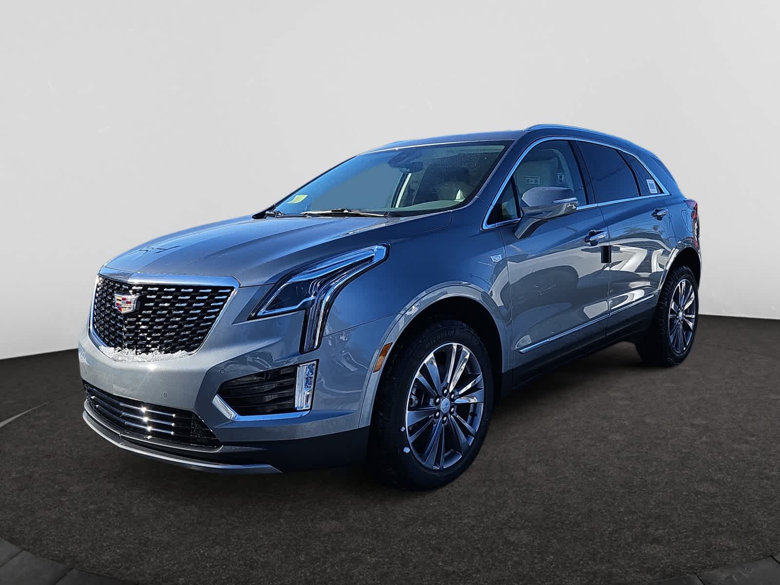 new 2025 Cadillac XT5 car, priced at $53,990