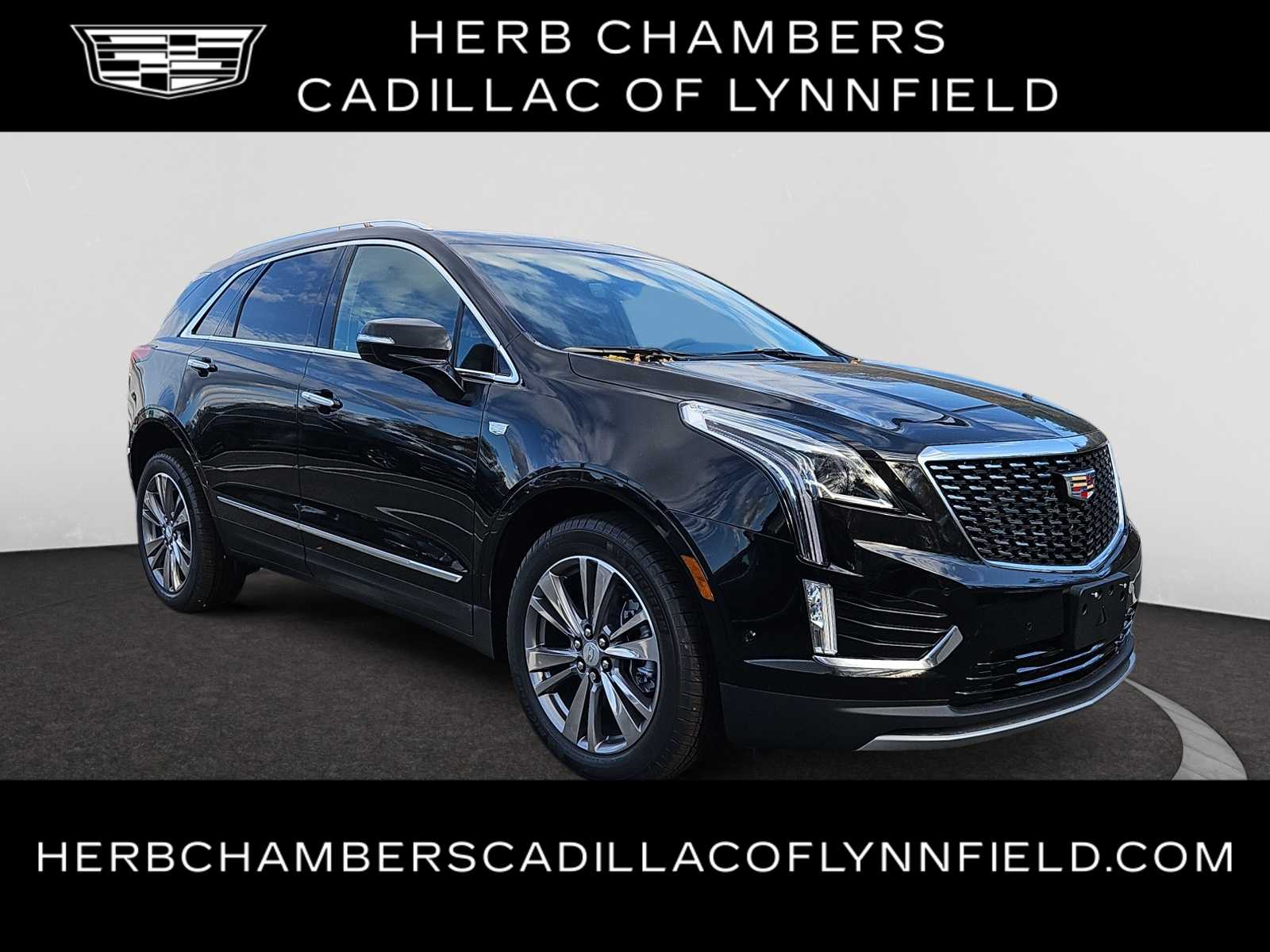 new 2025 Cadillac XT5 car, priced at $57,890