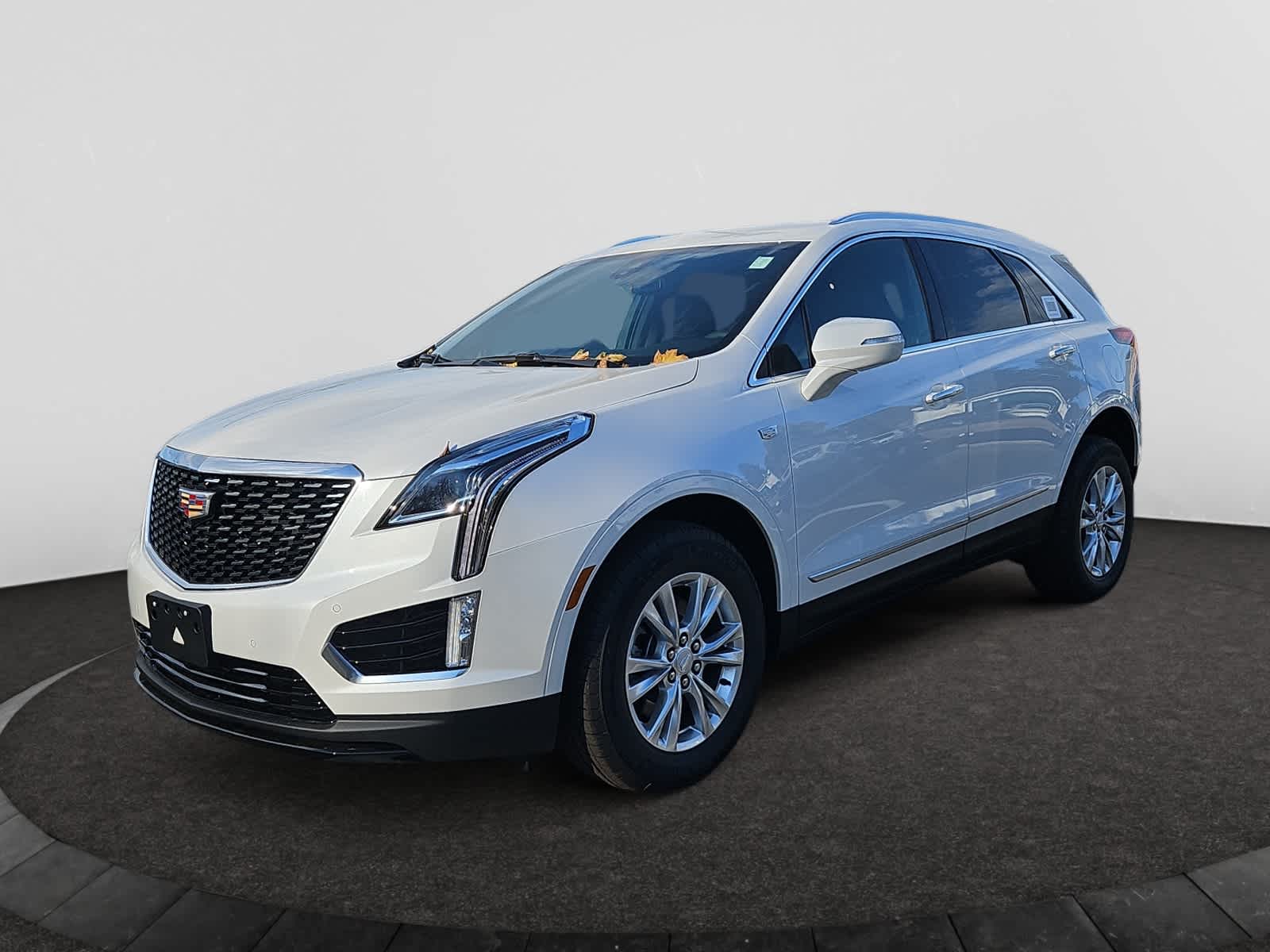 new 2025 Cadillac XT5 car, priced at $48,915