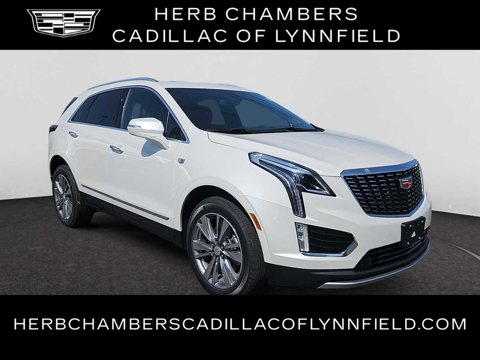 new 2025 Cadillac XT5 car, priced at $54,215