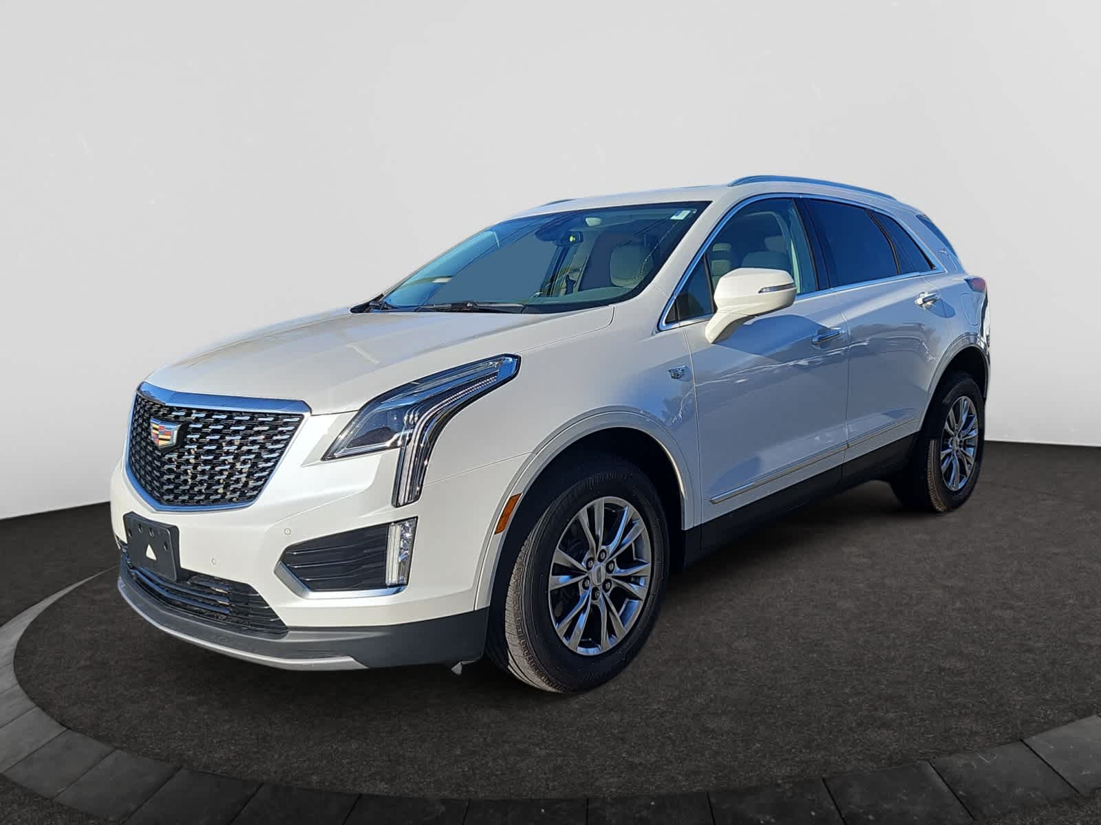 used 2020 Cadillac XT5 car, priced at $29,988