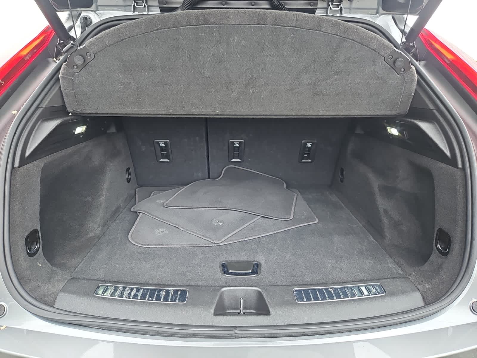 used 2024 Cadillac XT4 car, priced at $35,998