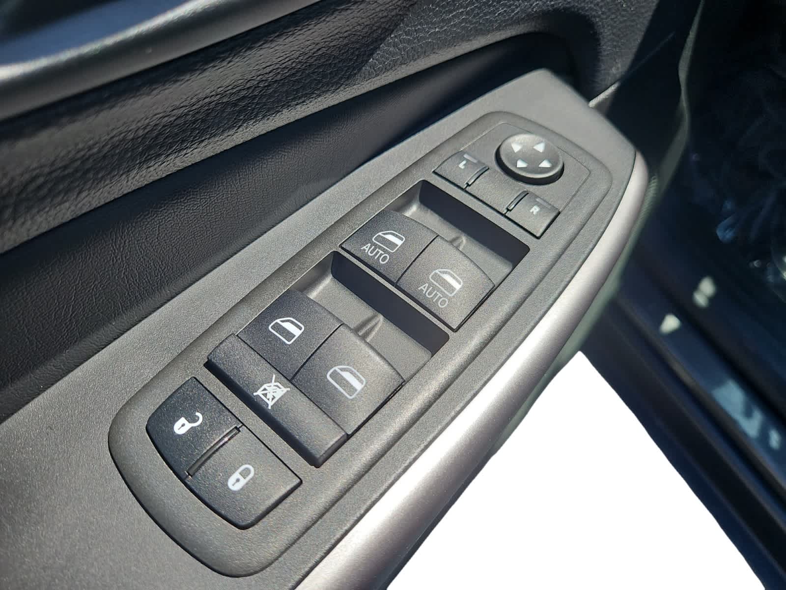 used 2022 Jeep Cherokee car, priced at $25,978
