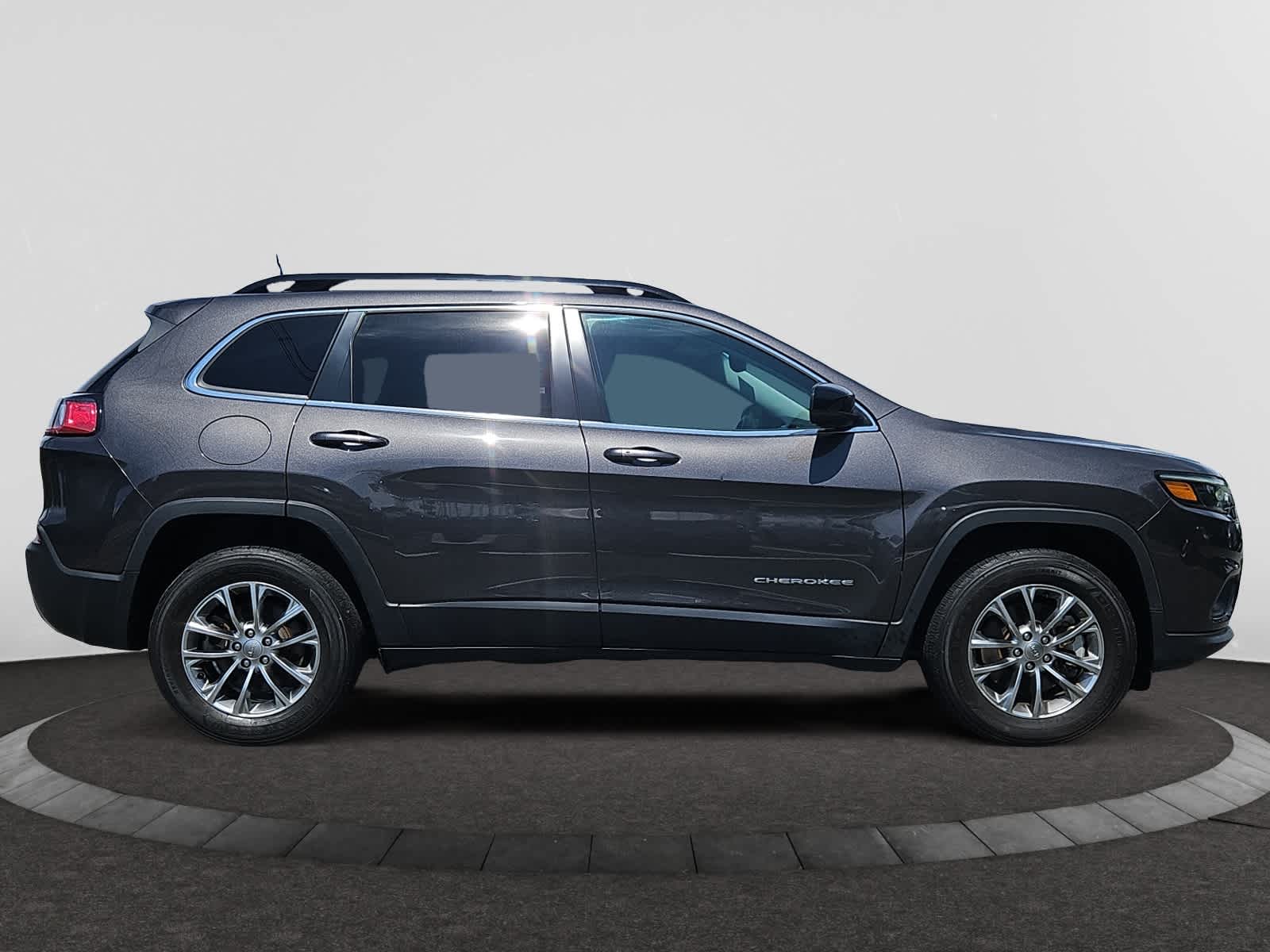 used 2022 Jeep Cherokee car, priced at $25,978