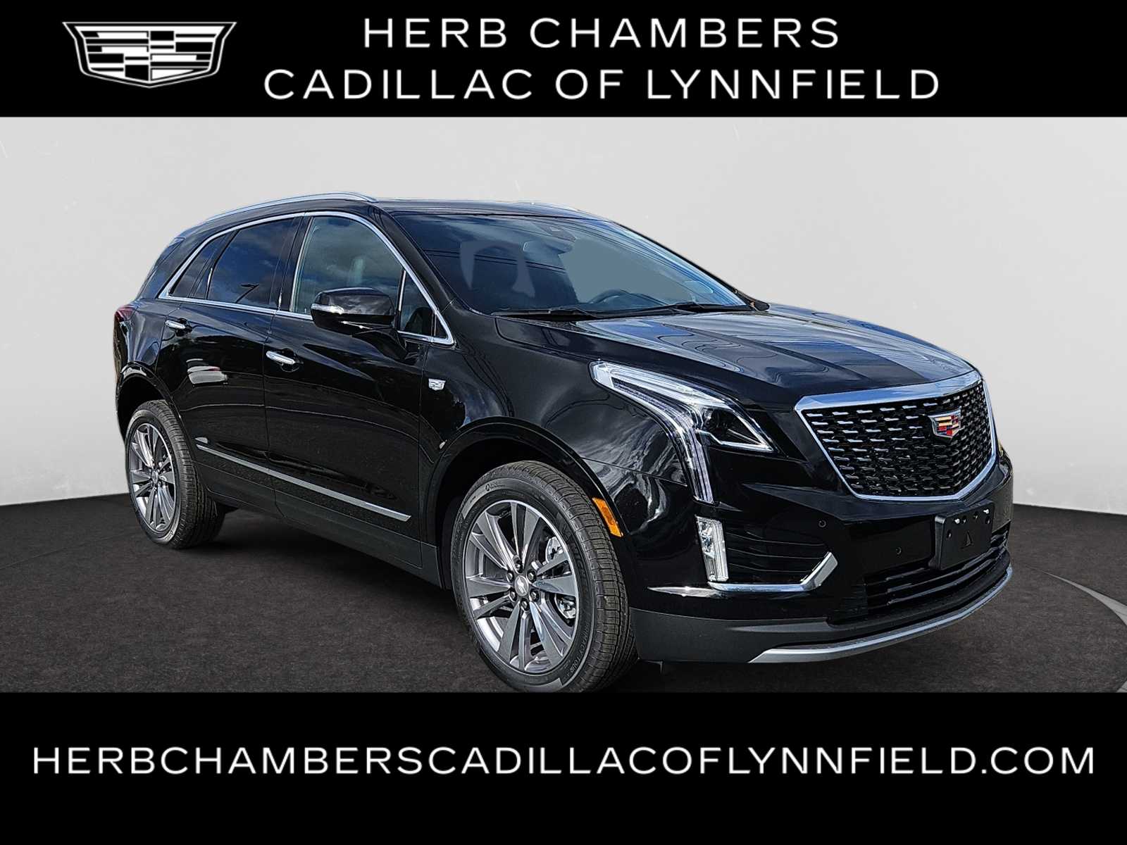 new 2025 Cadillac XT5 car, priced at $55,615