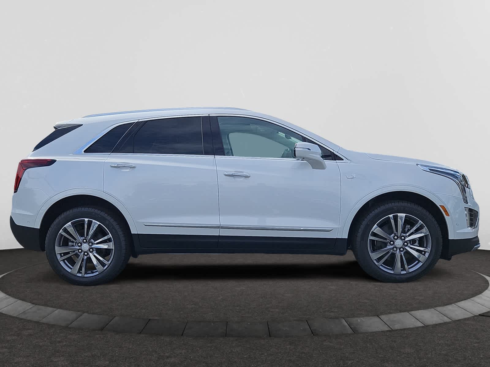 new 2024 Cadillac XT5 car, priced at $58,290