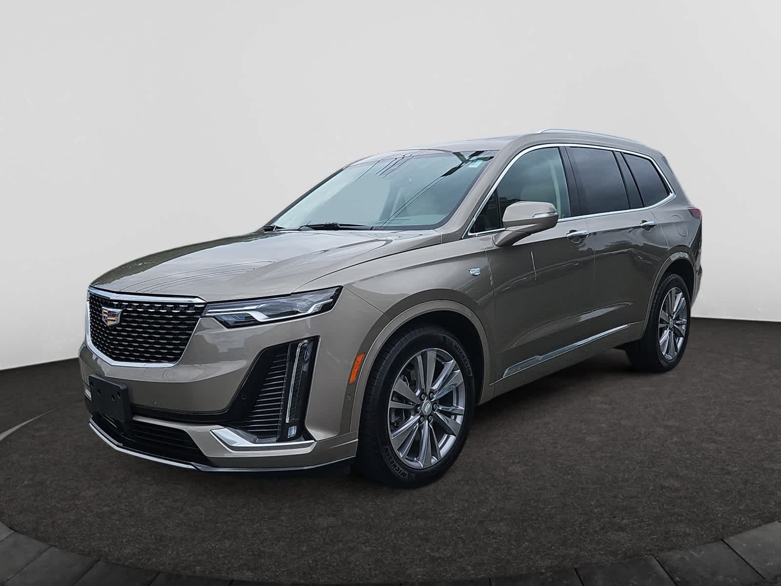 used 2023 Cadillac XT6 car, priced at $44,888