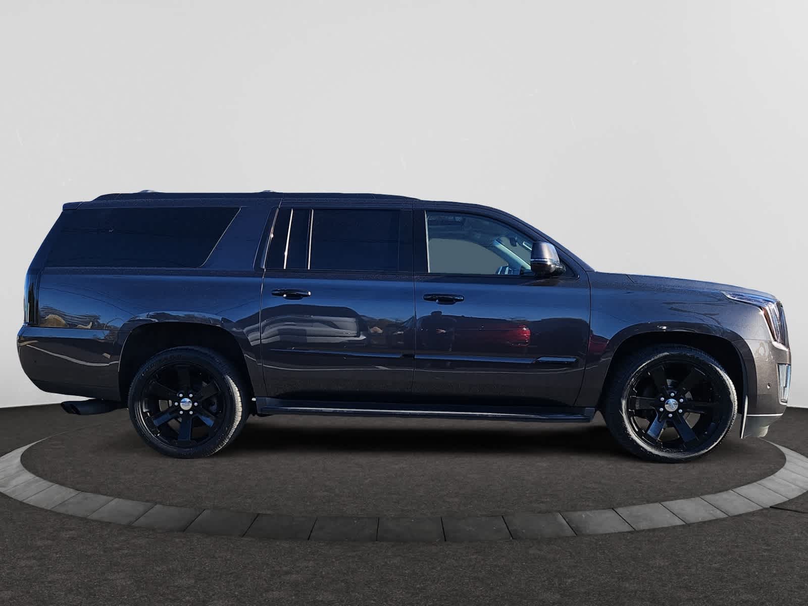 used 2017 Cadillac Escalade ESV car, priced at $27,888