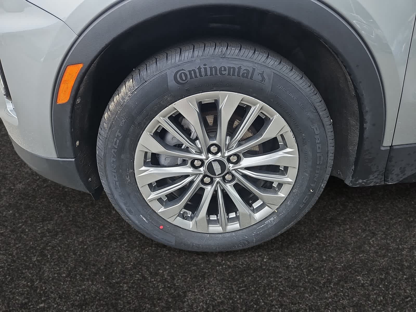 used 2024 Cadillac XT4 car, priced at $35,998