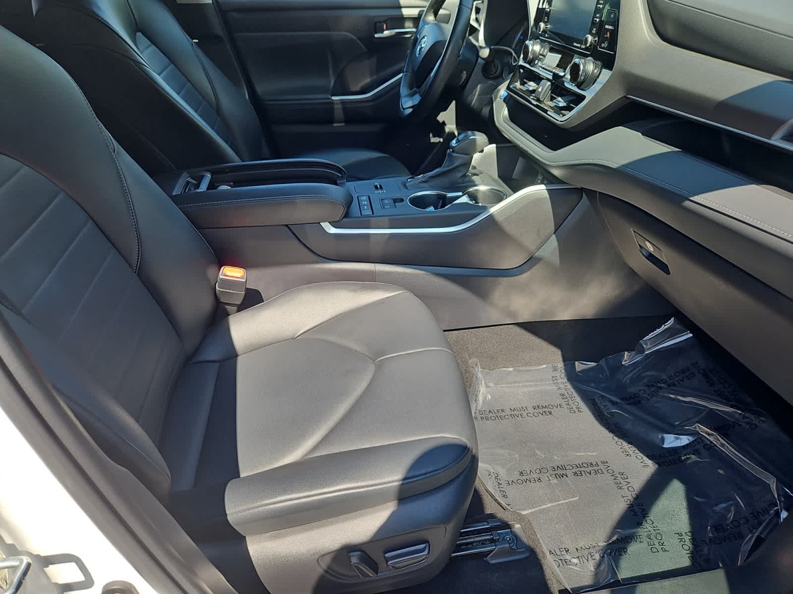 used 2022 Toyota Highlander car, priced at $39,888