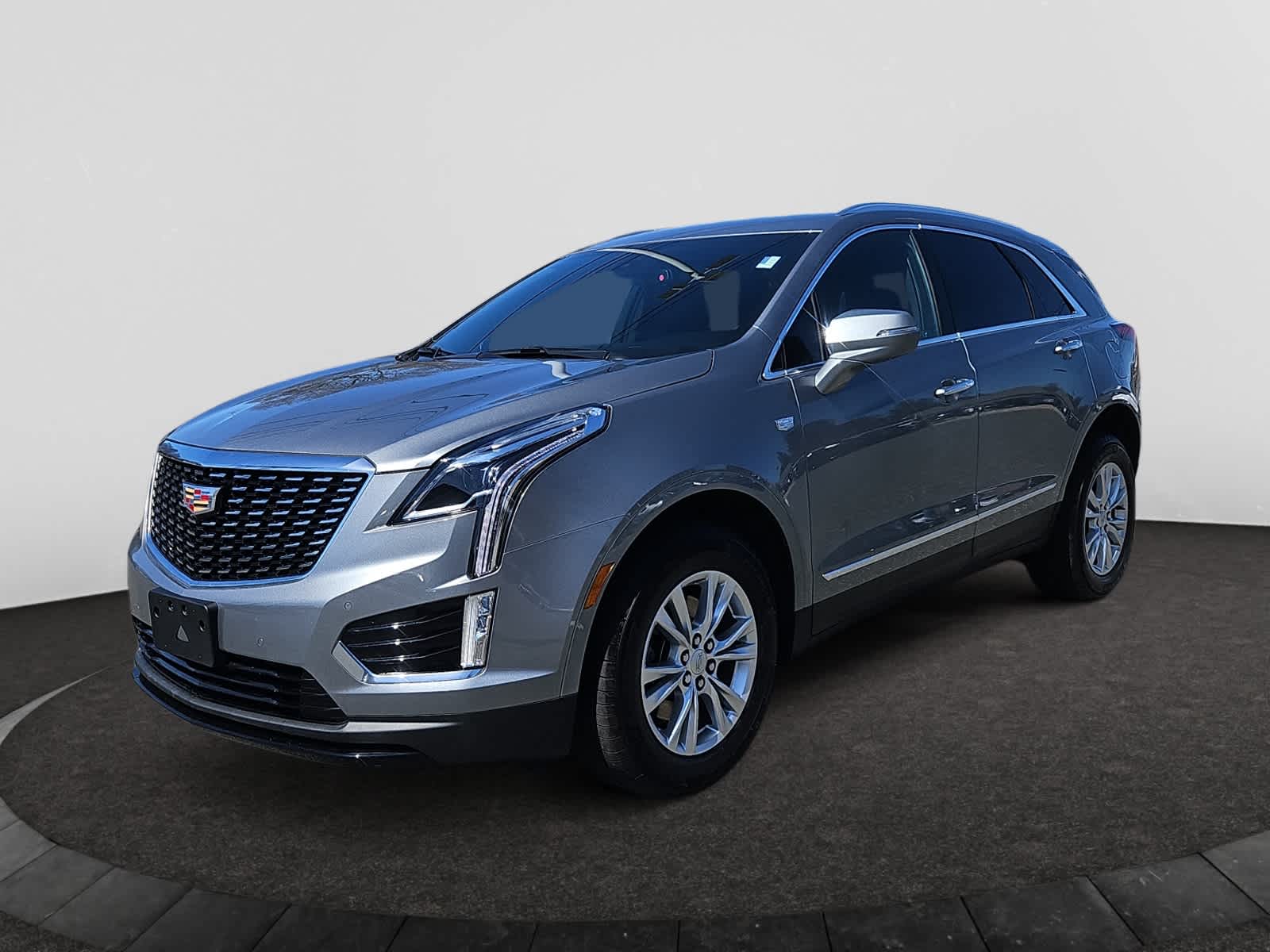 used 2024 Cadillac XT5 car, priced at $38,998