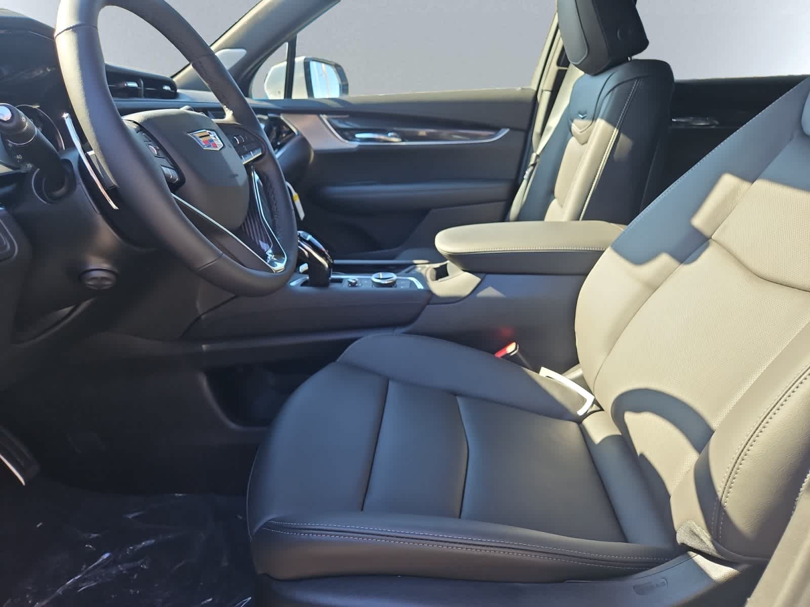 new 2025 Cadillac XT6 car, priced at $63,315