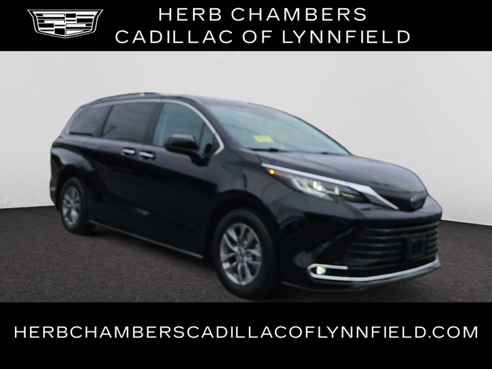 used 2022 Toyota Sienna car, priced at $44,488