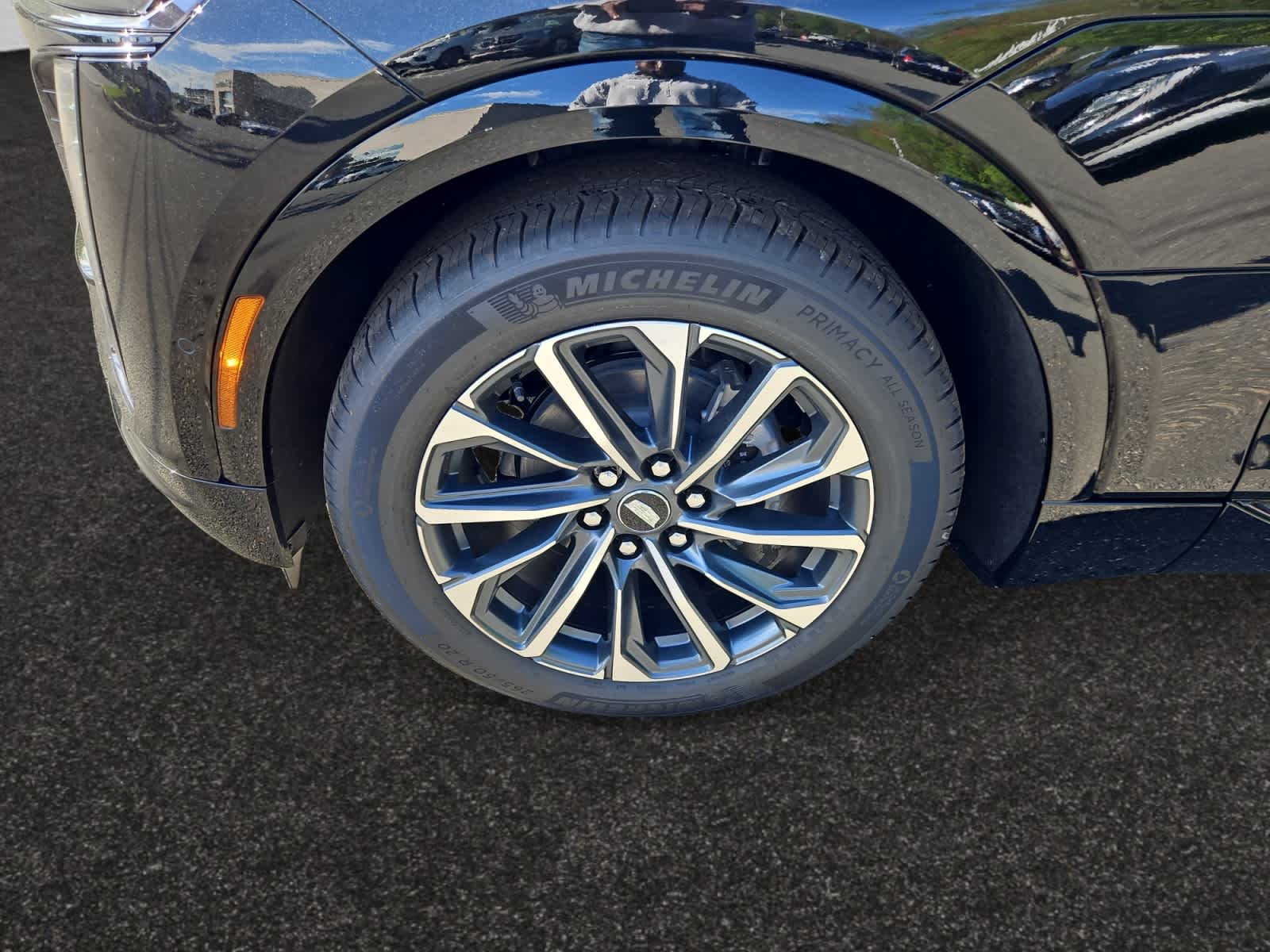 new 2025 Cadillac LYRIQ car, priced at $64,615