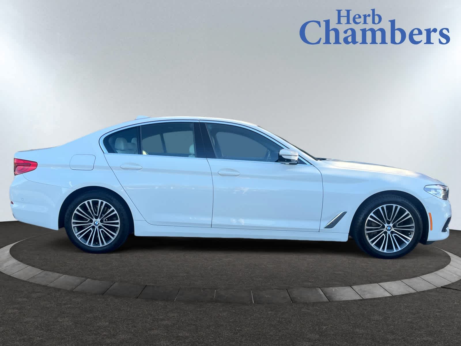 used 2020 BMW 5-Series car