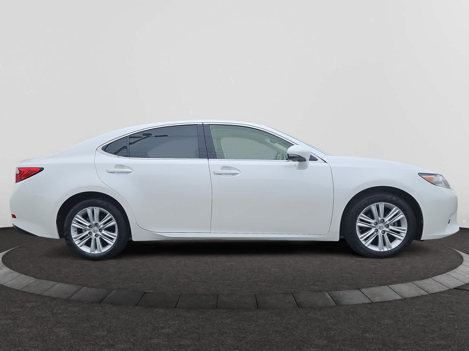 used 2015 Lexus ES 350 car, priced at $21,898