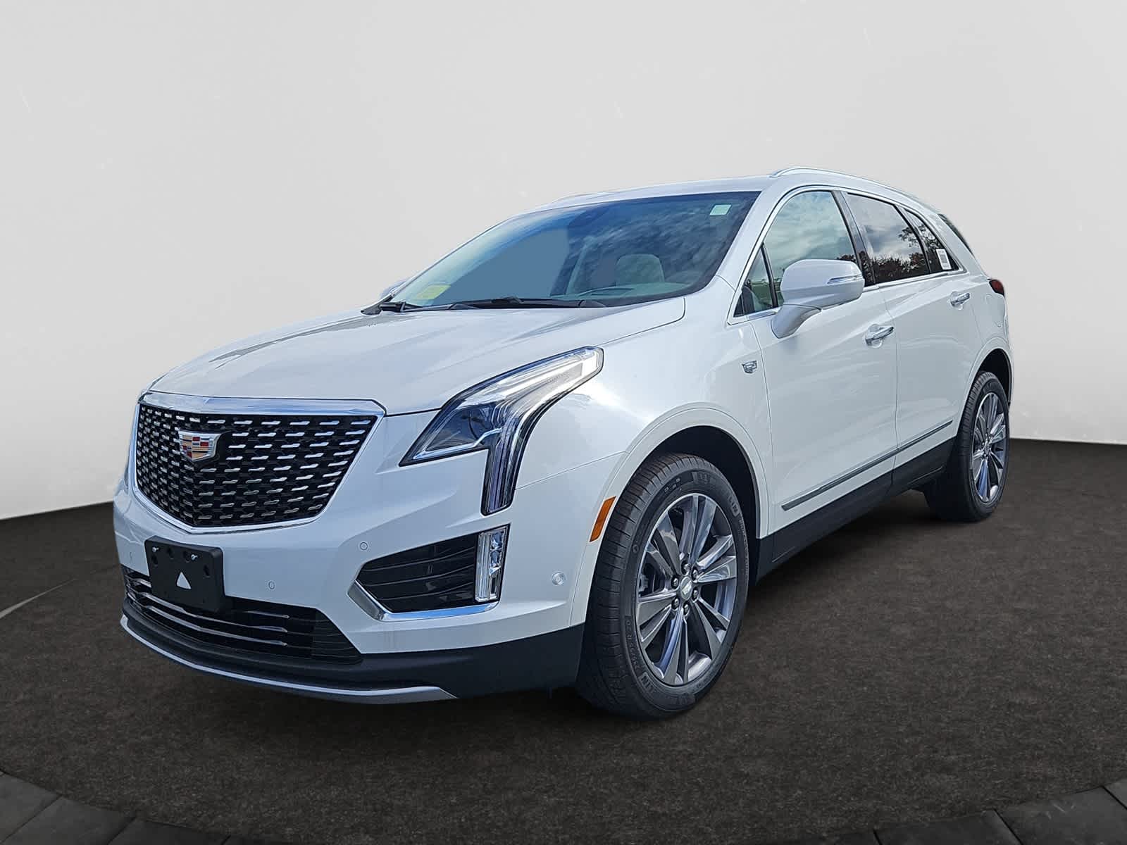 new 2024 Cadillac XT5 car, priced at $58,290