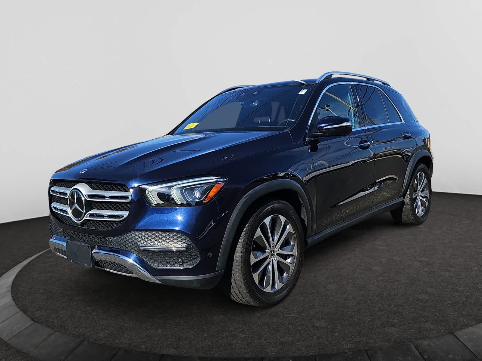 used 2022 Mercedes-Benz GLE car, priced at $55,498