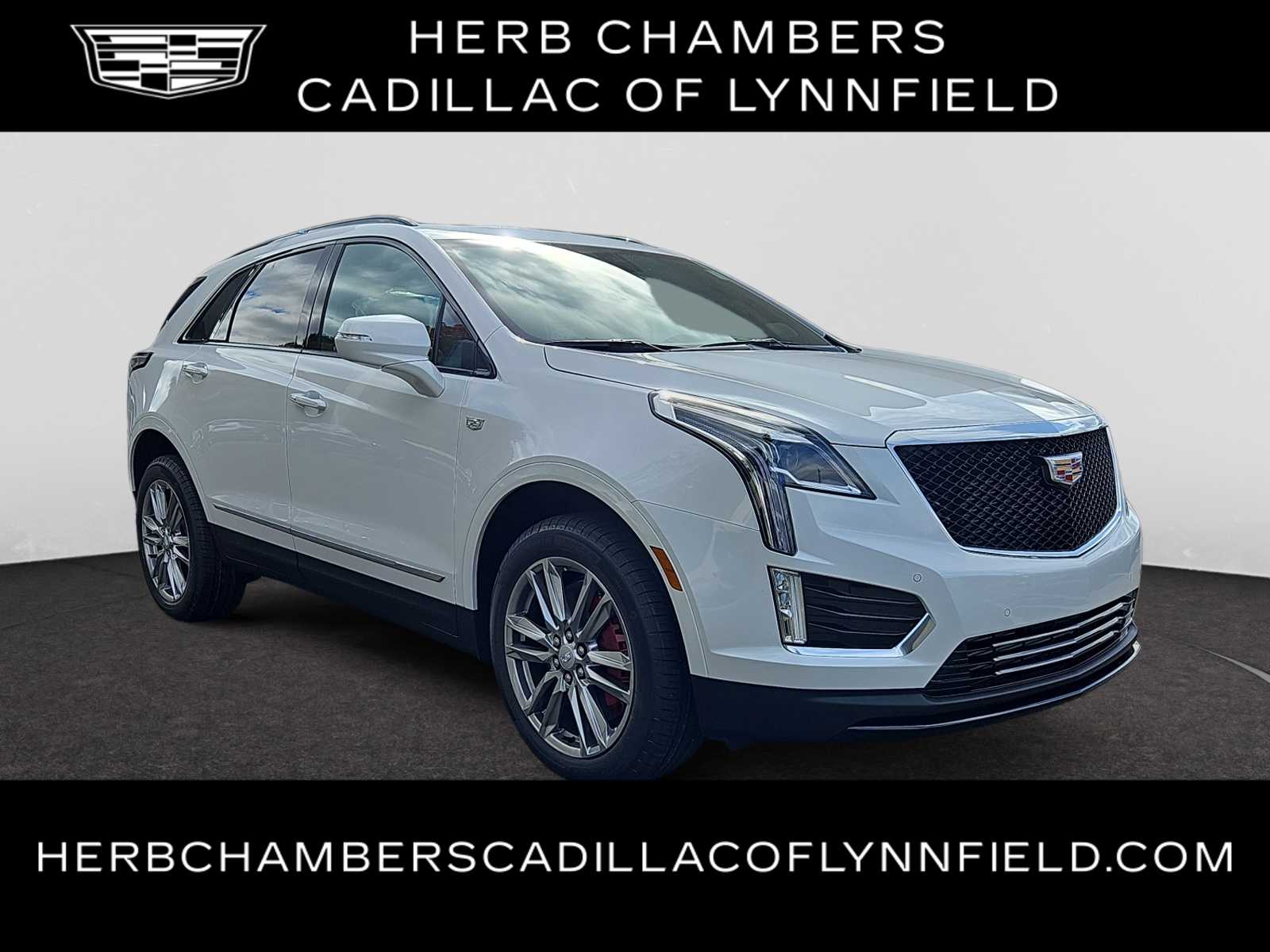 new 2025 Cadillac XT5 car, priced at $59,815