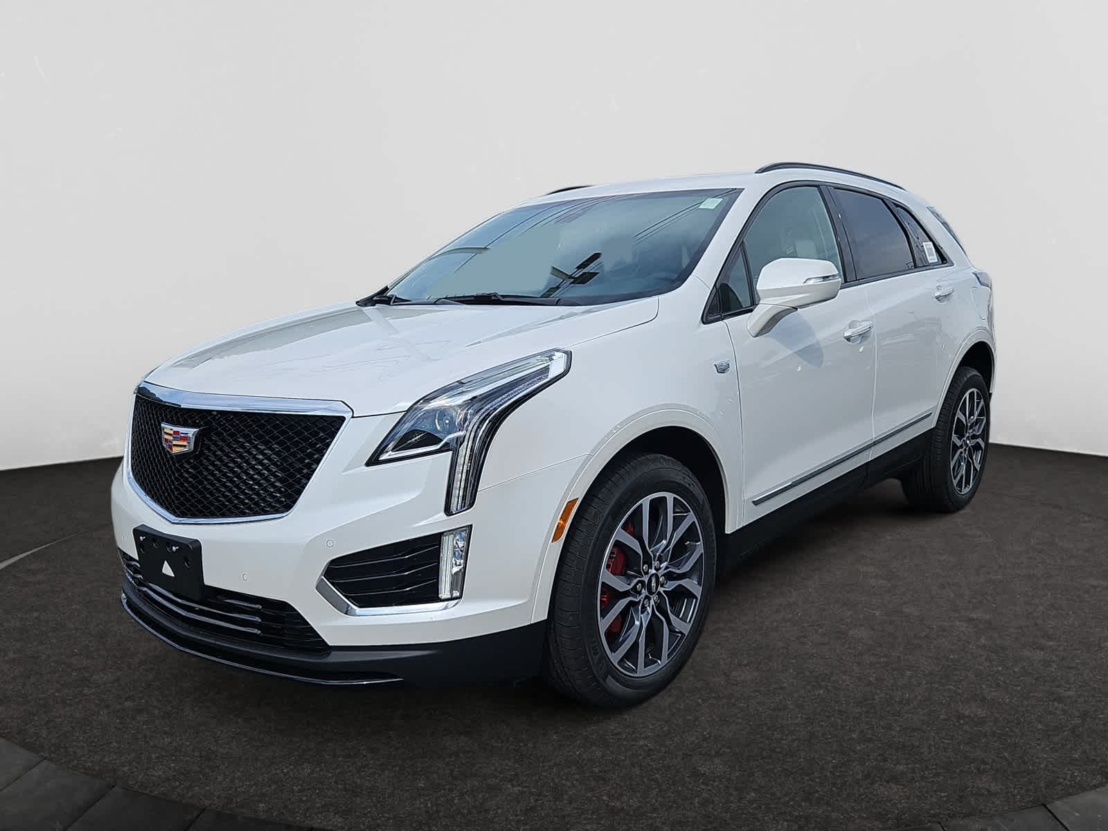 new 2025 Cadillac XT5 car, priced at $64,255