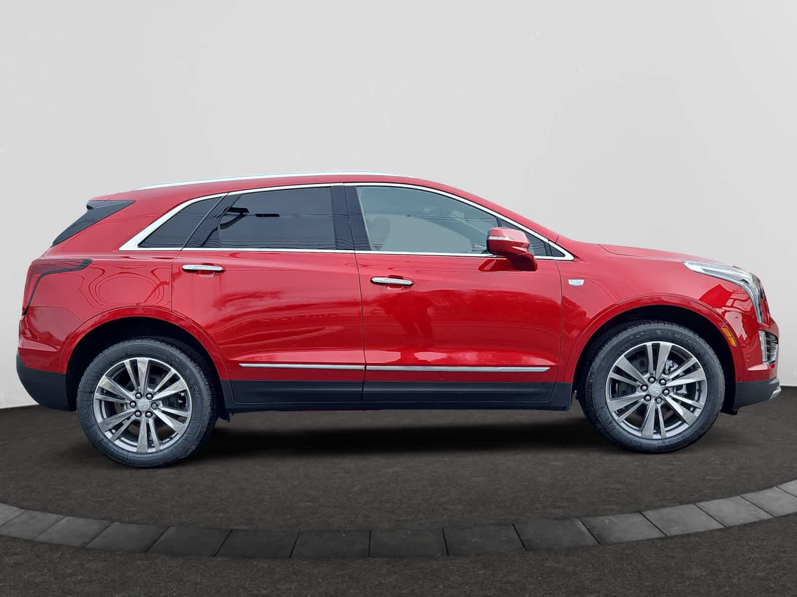 new 2025 Cadillac XT5 car, priced at $59,935