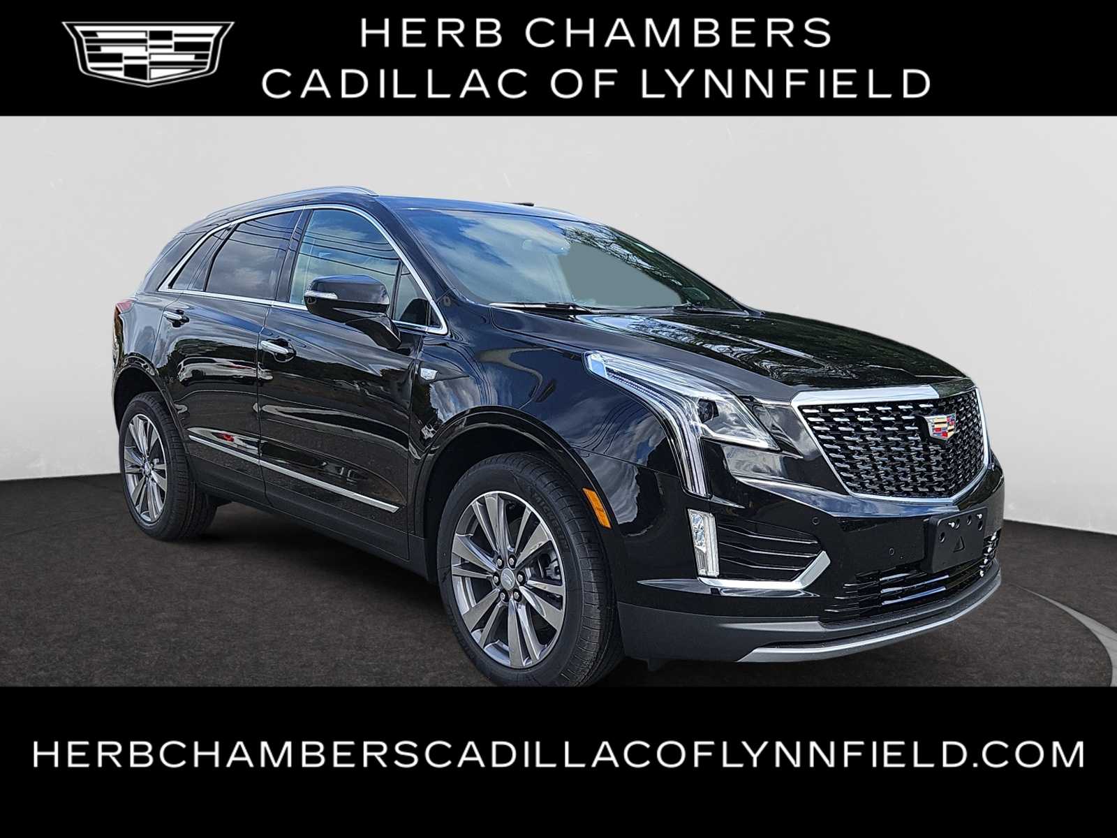 new 2025 Cadillac XT5 car, priced at $55,615