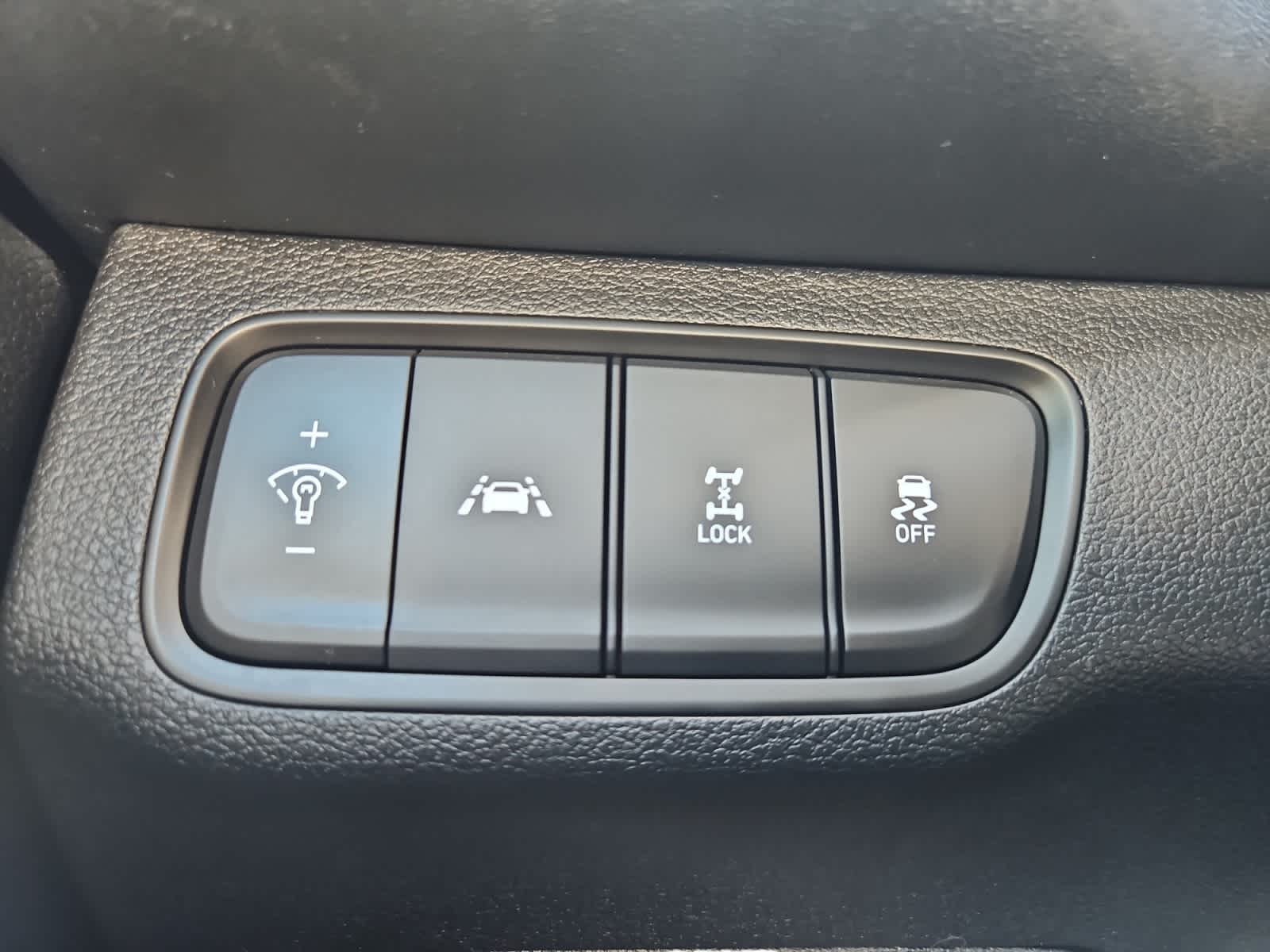 used 2020 Hyundai Santa Fe car, priced at $17,998