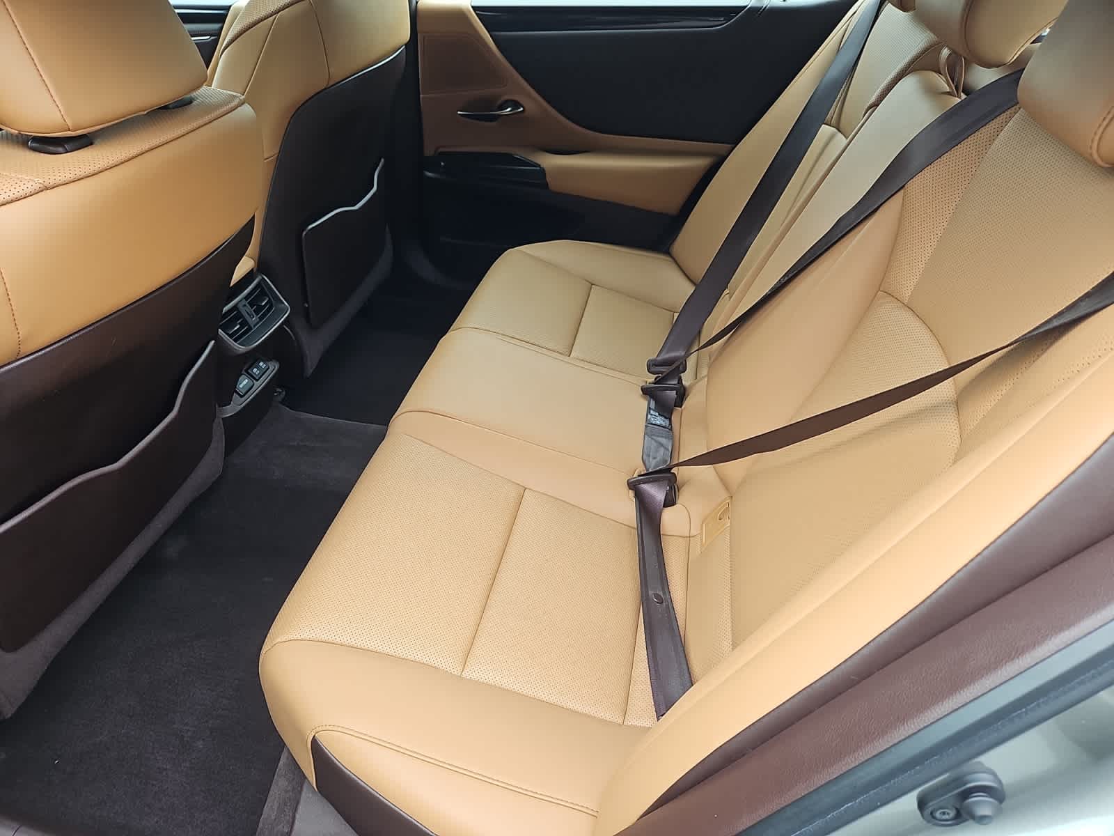 used 2020 Lexus ES car, priced at $31,998