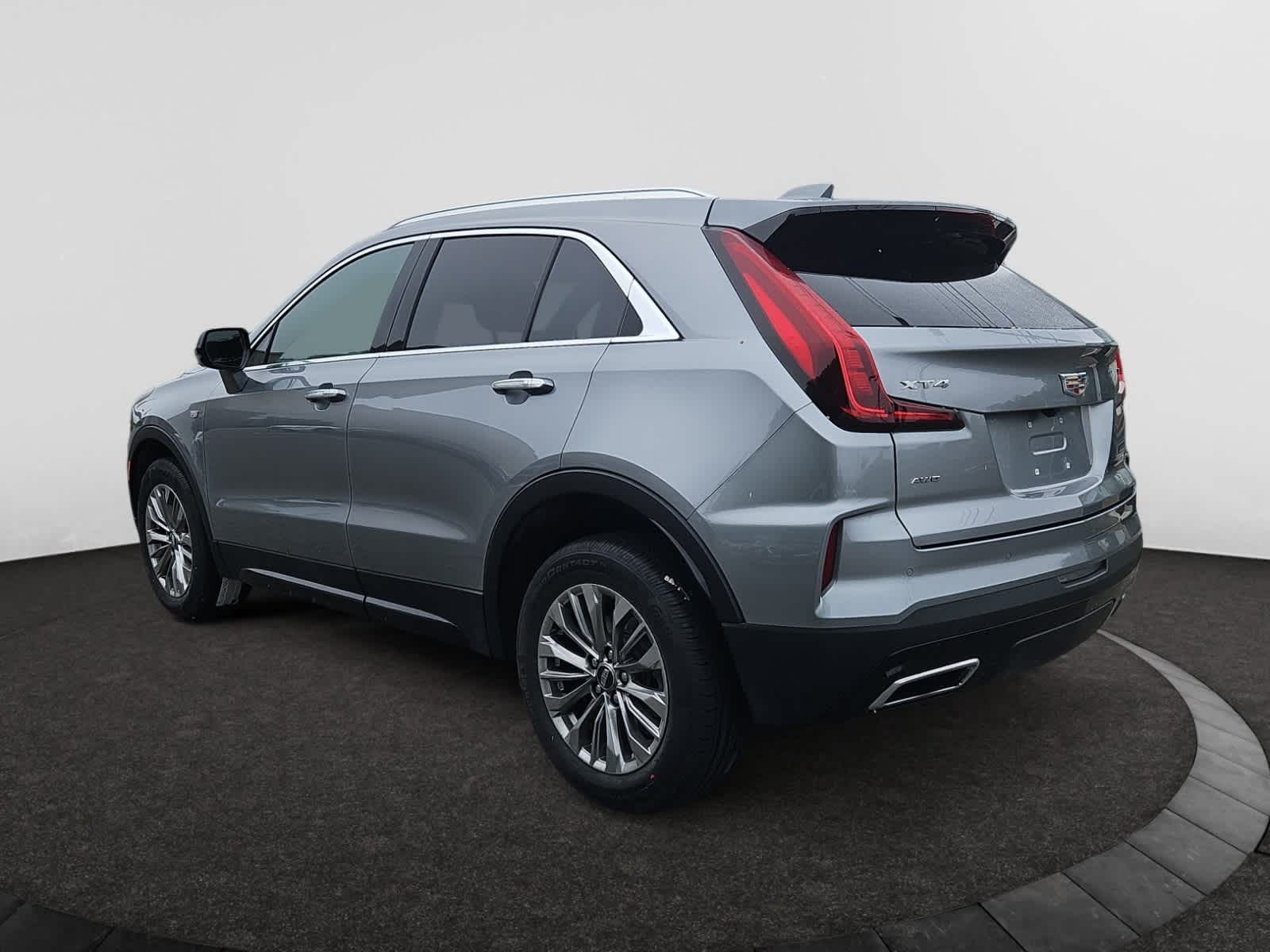 used 2024 Cadillac XT4 car, priced at $35,998
