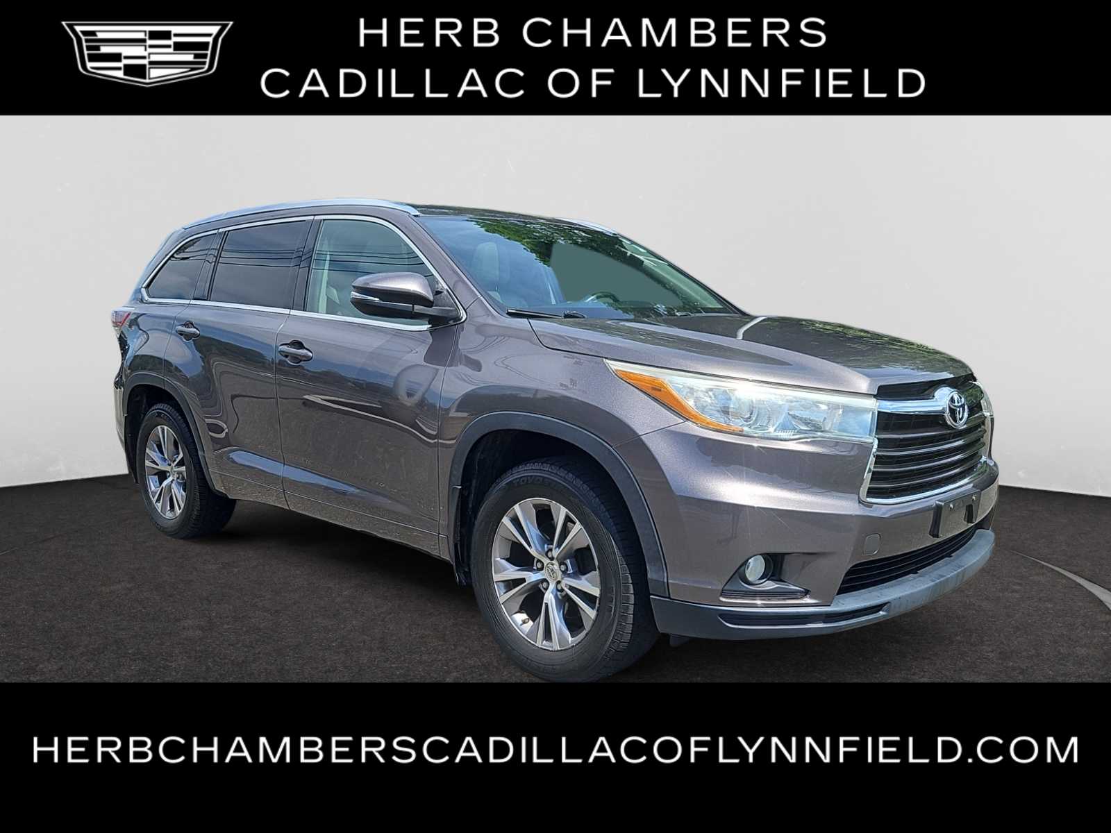 used 2015 Toyota Highlander car, priced at $18,488