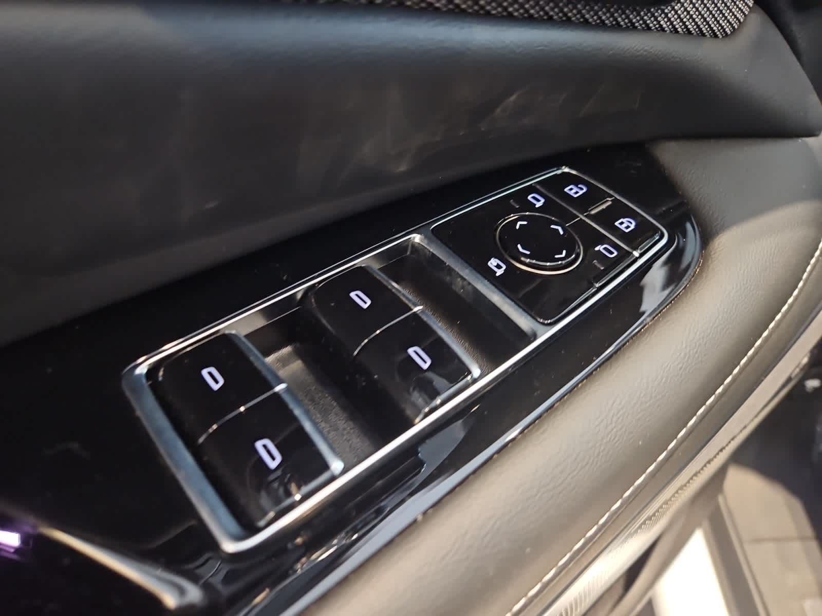 new 2025 Cadillac OPTIQ car, priced at $56,215