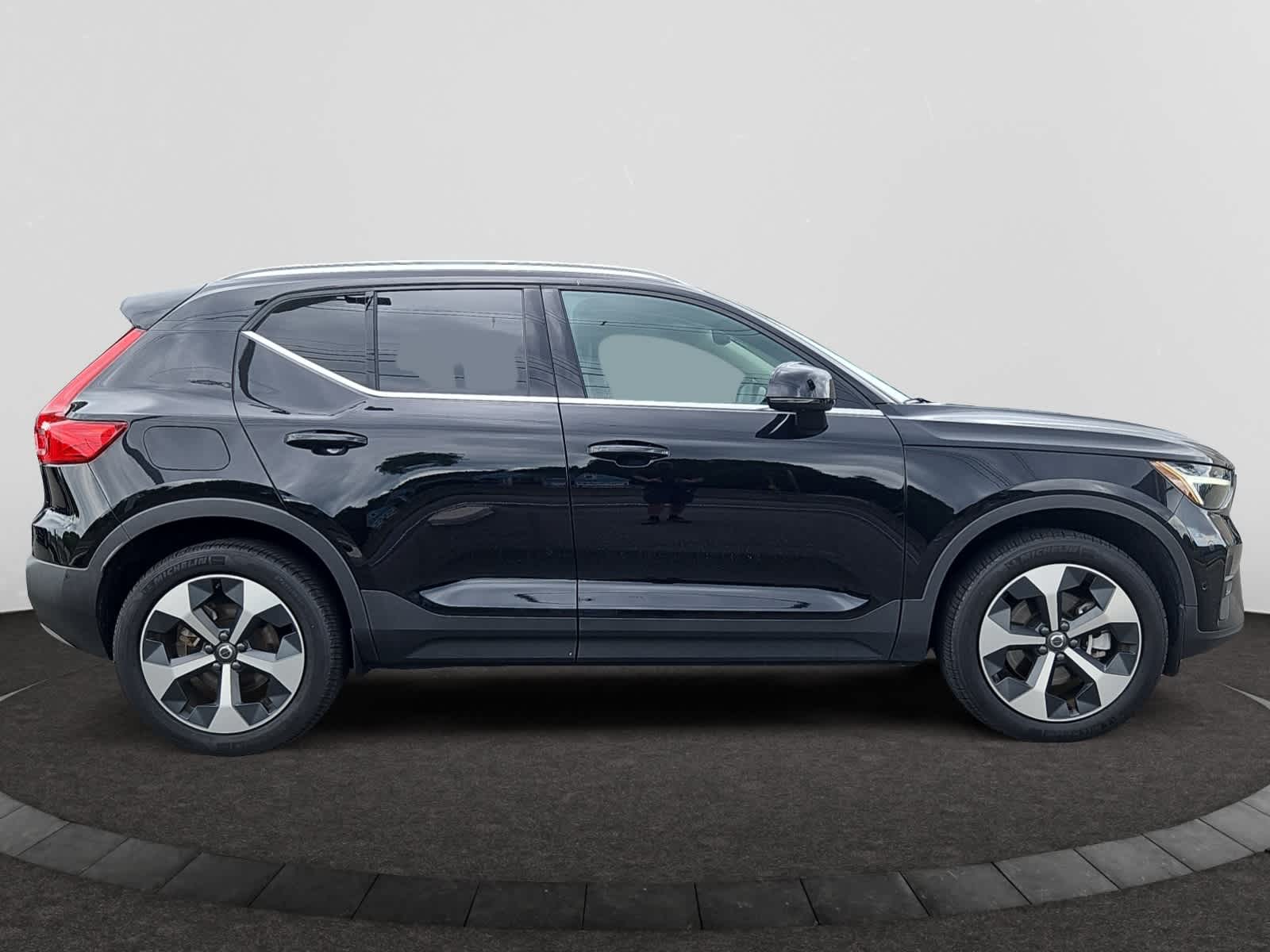 used 2025 Volvo XC40 car, priced at $36,898