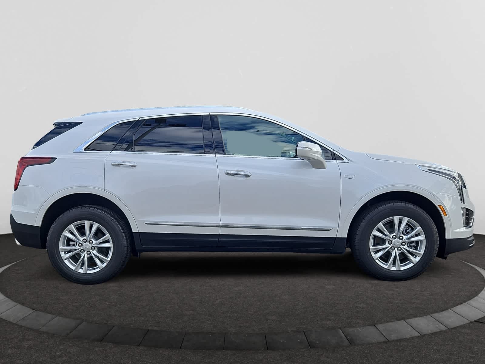 new 2025 Cadillac XT5 car, priced at $48,915