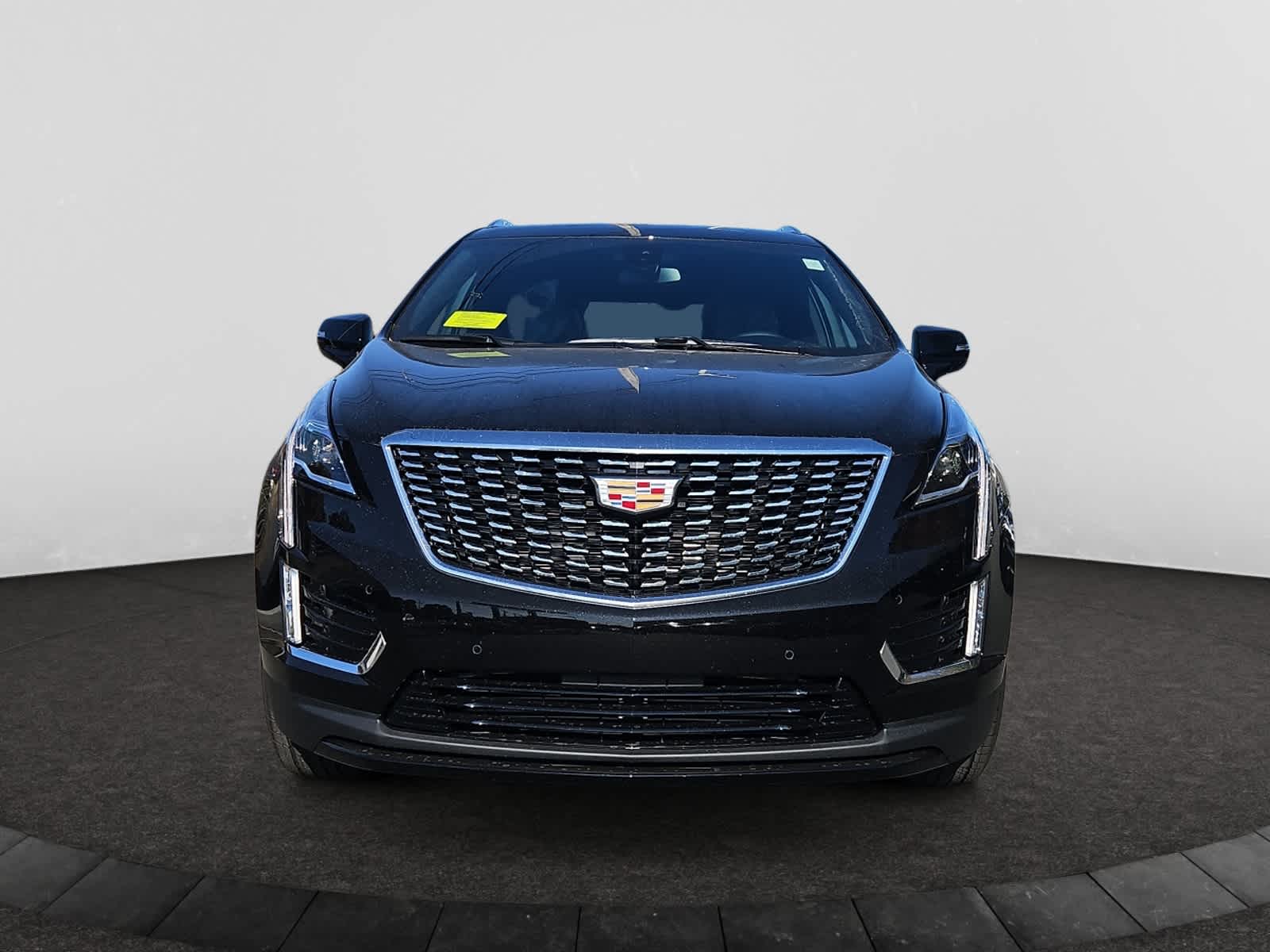 new 2025 Cadillac XT5 car, priced at $48,315